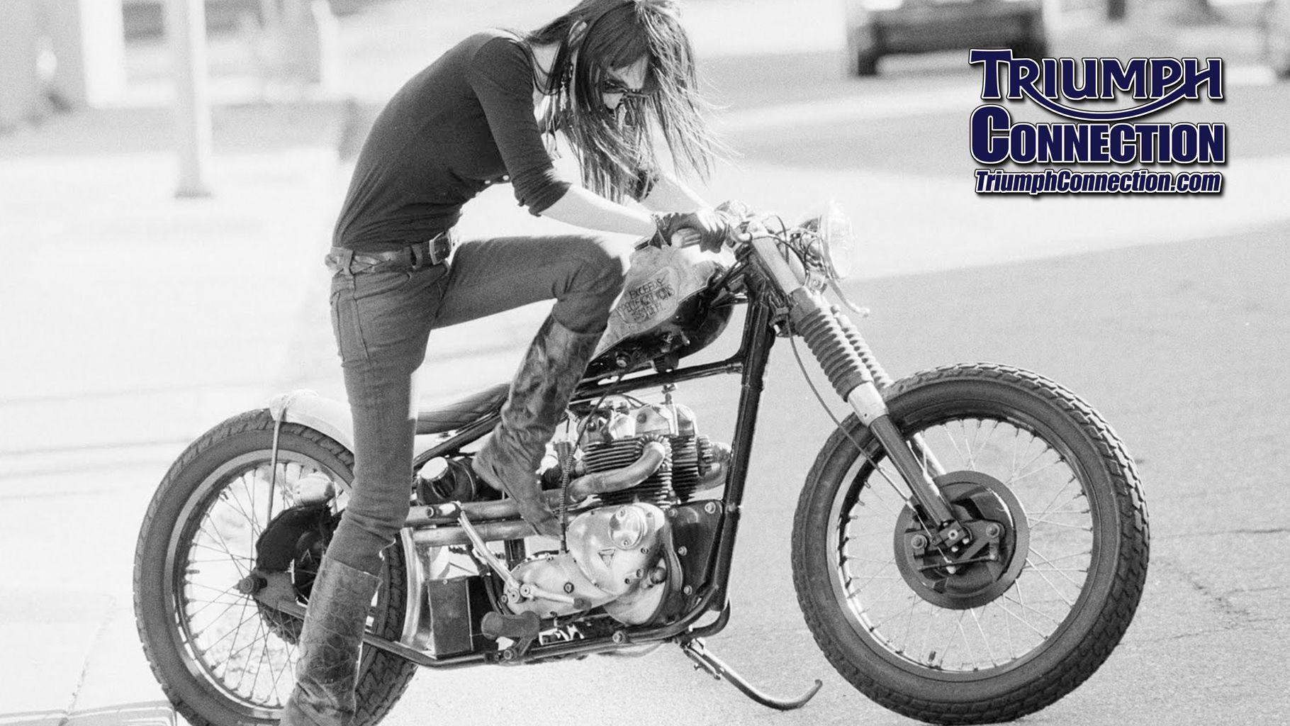 1820x1024 Triumph Motorcycle Connection Wallpaper