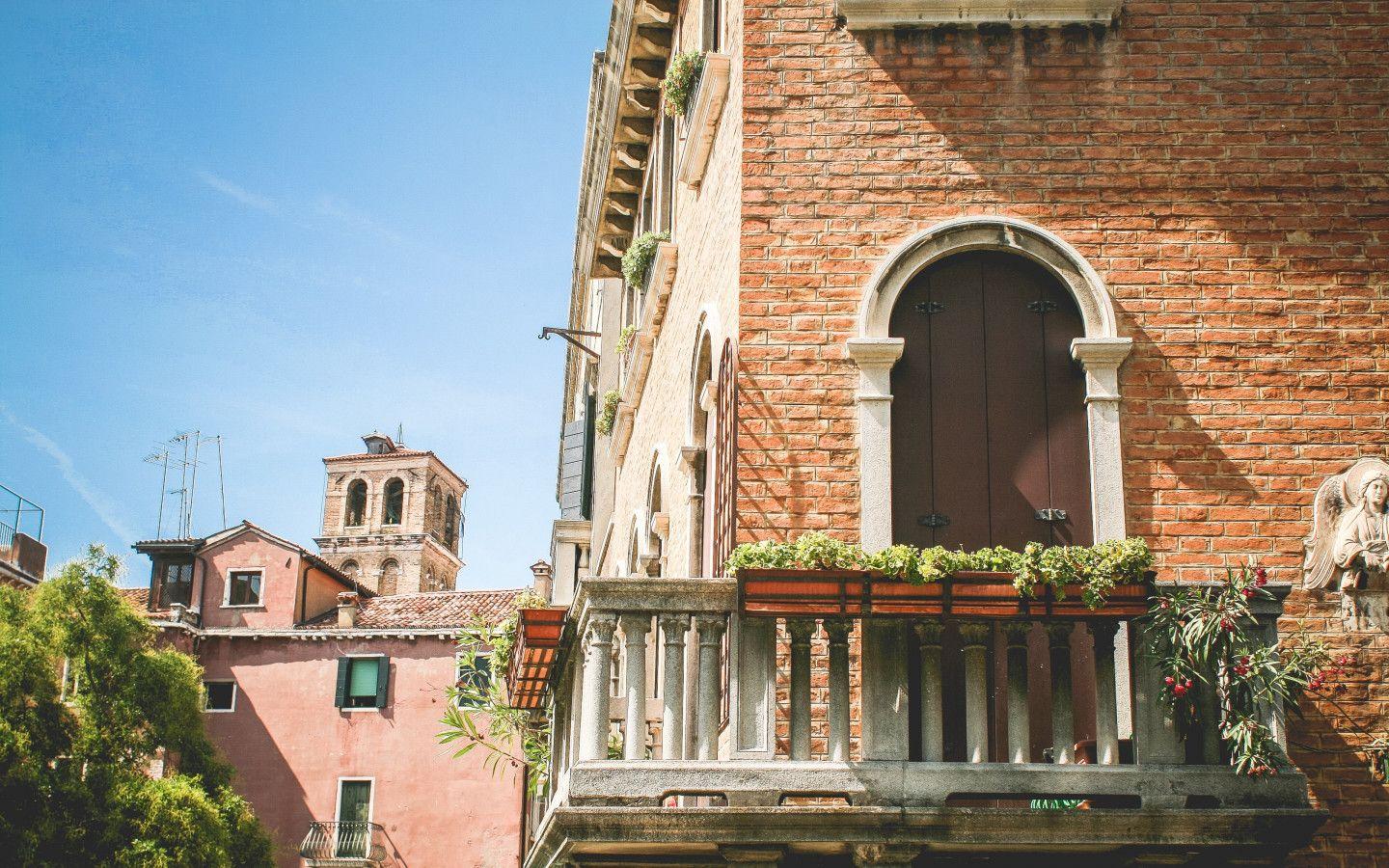 1440x900 Architecture in Venice, Italy