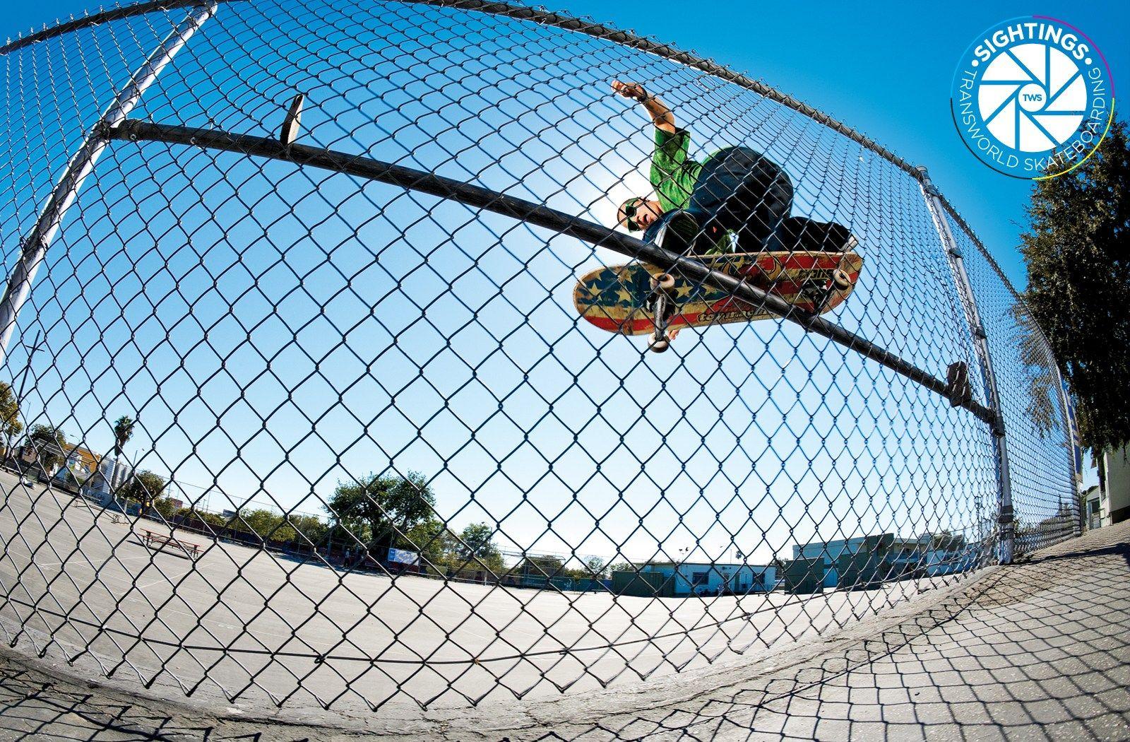 1600x1050 Wednesday Wallpaper Of Christmas .skateboarding.