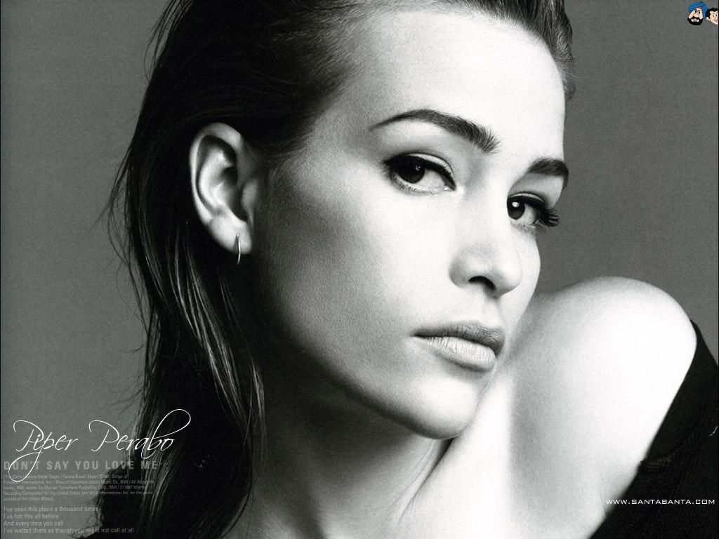 1024x768 Piper Perabo Wallpaper