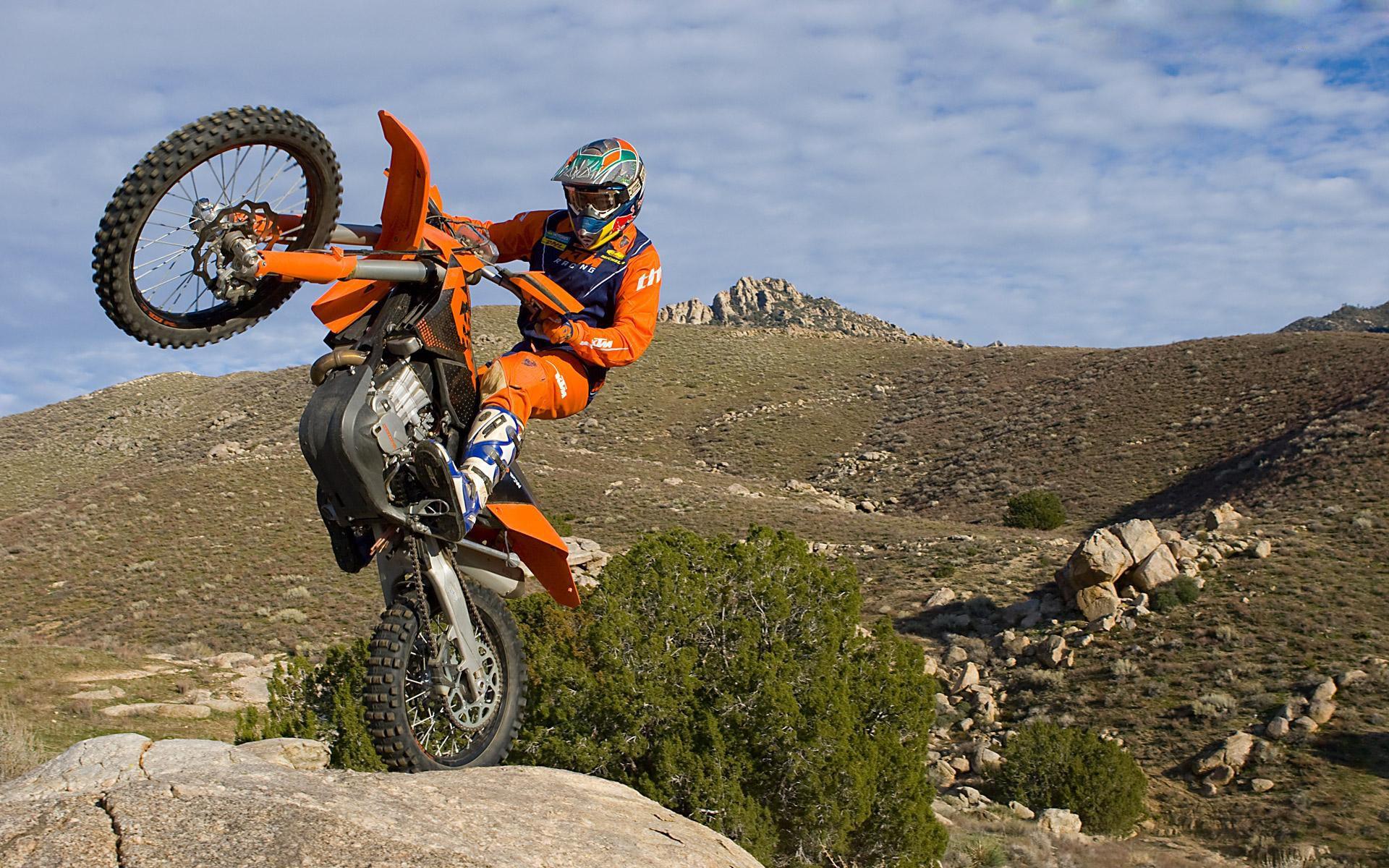 1920x1200 Free Desktop Dirt Bike Wallpaper
