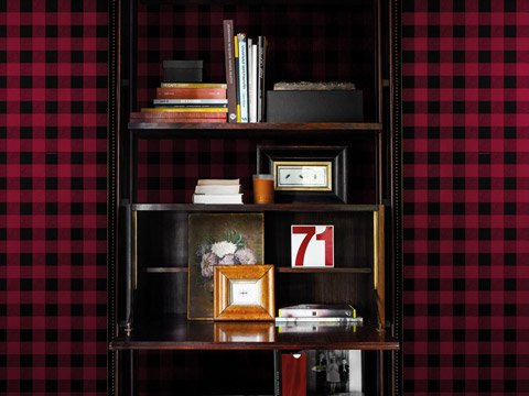 480x360 Fashion meets home decor: Londonart DSQUARED2 wallpaper collection