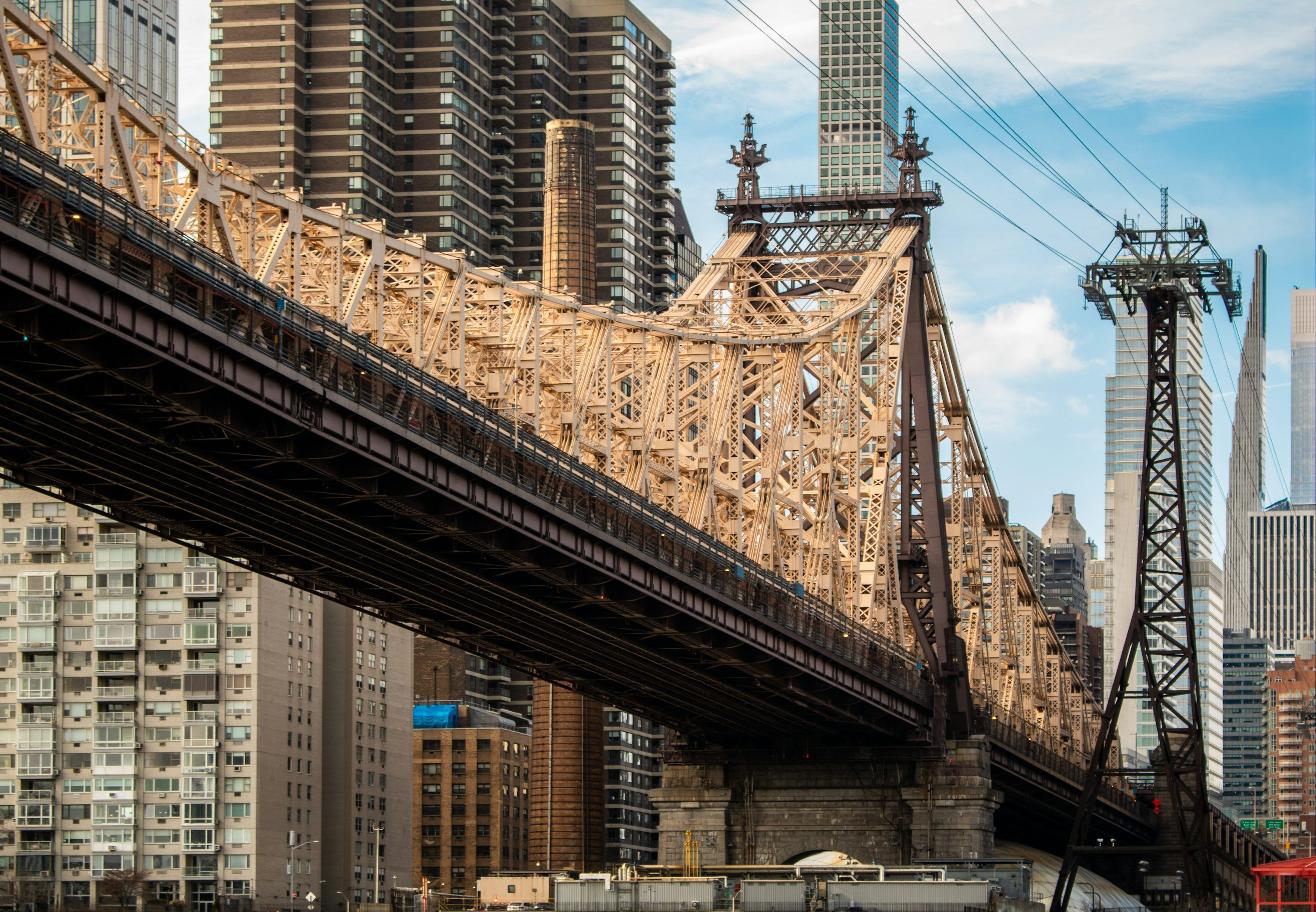 3000x2080 Queensboro bridge with new york city skyline background