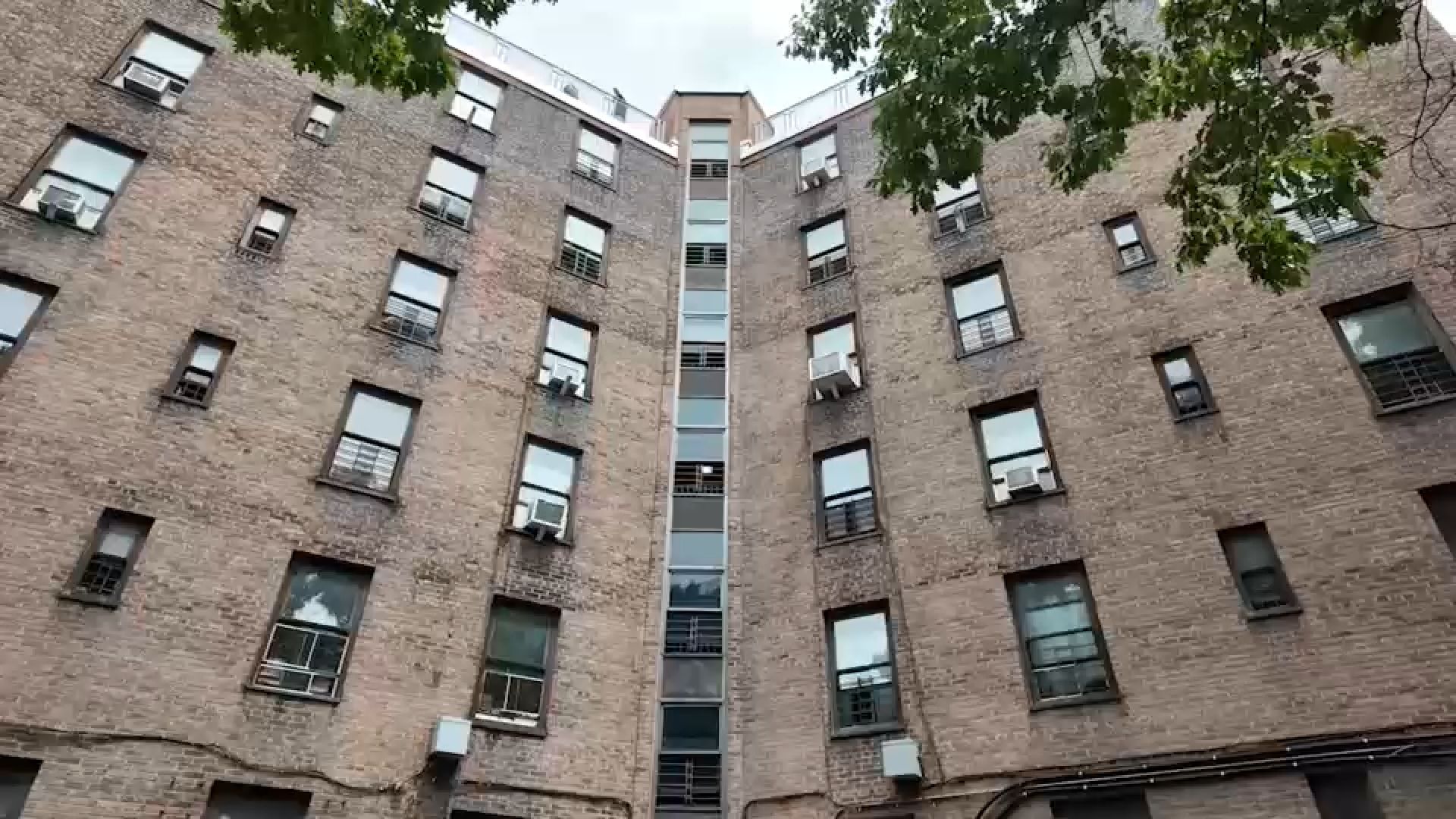 1920x1080 Infant girl dies in Queensbridge Houses in Long Island City, Queens apartment New York