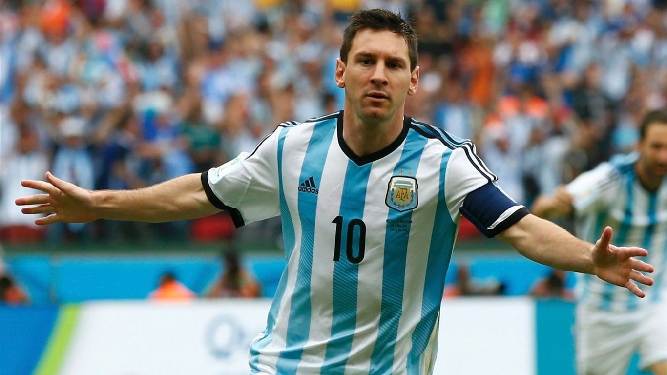 1366x768 Lionel Messi World Cup 2014 Final Argentina HD Wallpaper 09