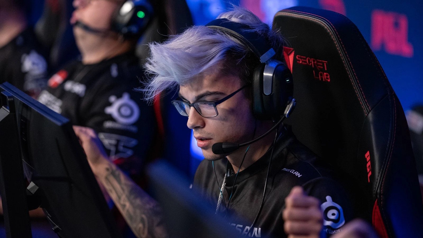 1600x900 Twistzz's settings, crosshair, and viewmodel for CS:GO