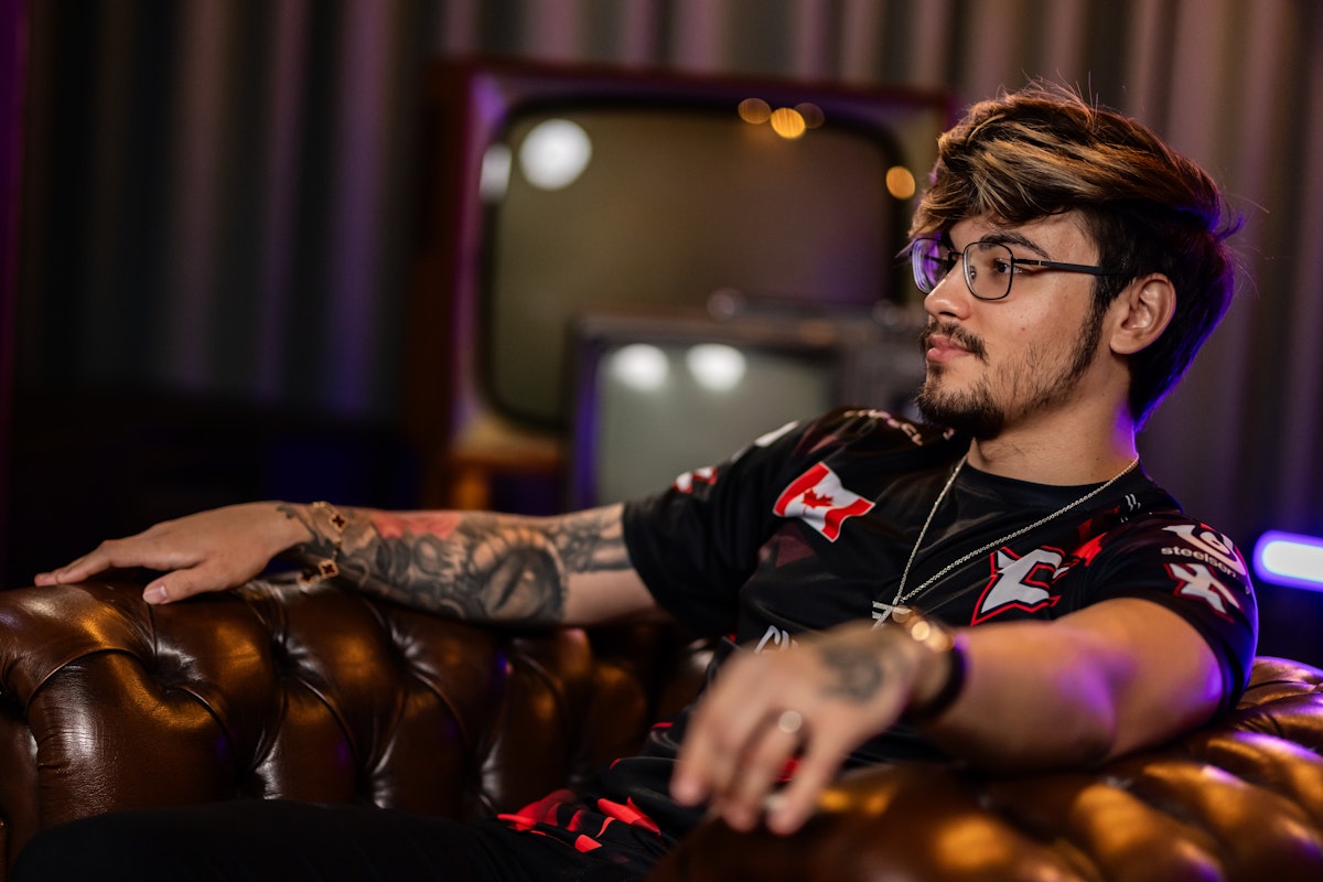 1200x800 Twistzz: If I wanted the bag & I didn't care about my career then I would go to Falcons