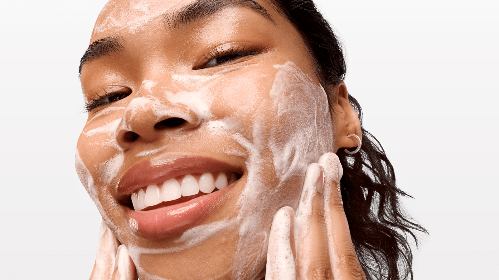 1600x900 Meet Your Dream Cleansing Lineup: Three New Hero Cleansers