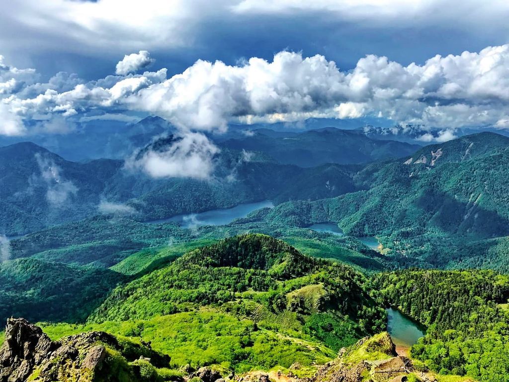 1024x768 Gunma Mountains