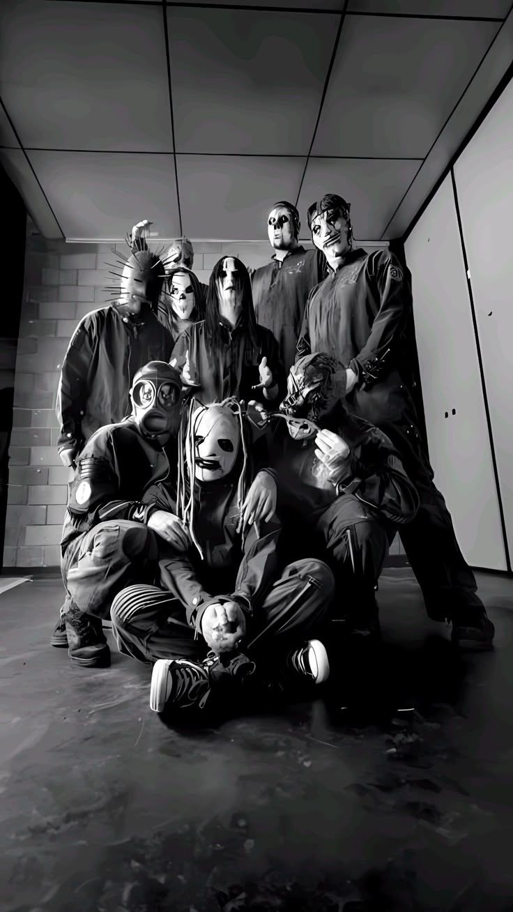 736x1308 Slipknot IOWA Wallpaper