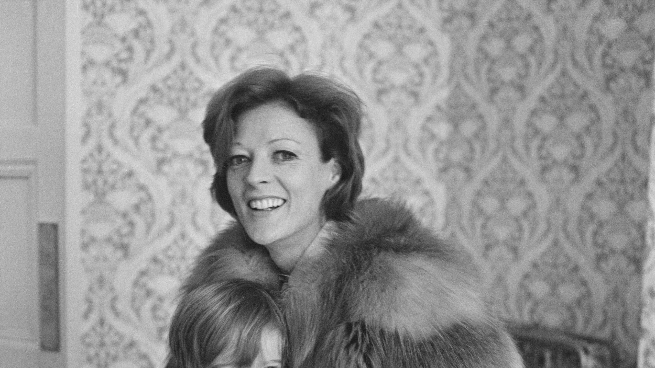 2560x1440 Maggie Smith a laissé une fortune de 18 millions d'euros à ses fils