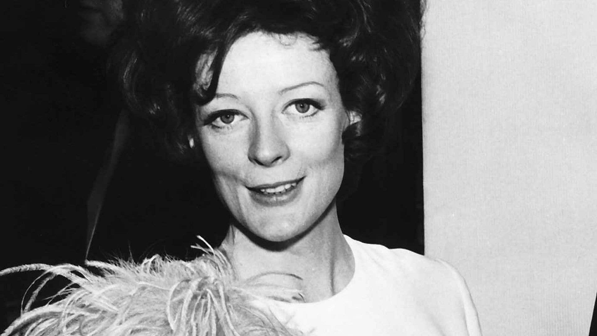 1920x1080 Dame Maggie Smith's 15 most iconic fashion moments of all time
