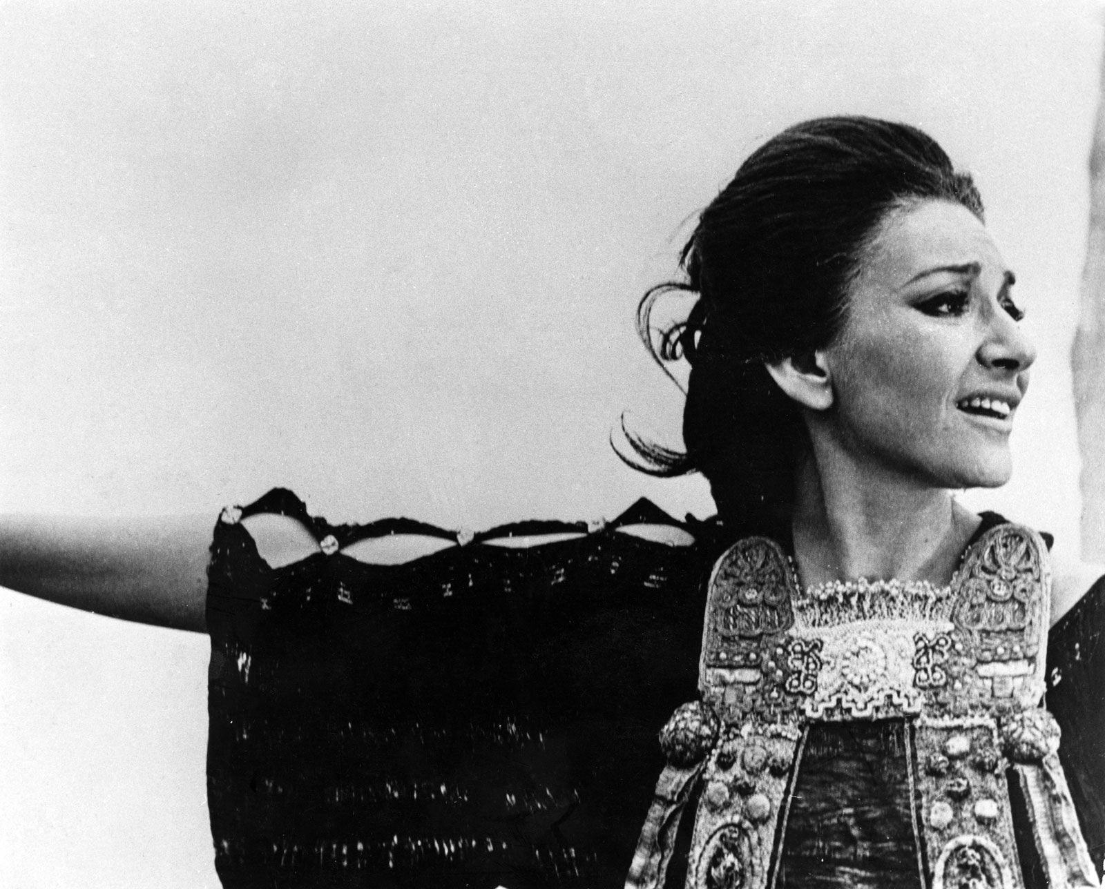 1600x1288 Maria Callas. Biography, Movie, Opera, & Soprano