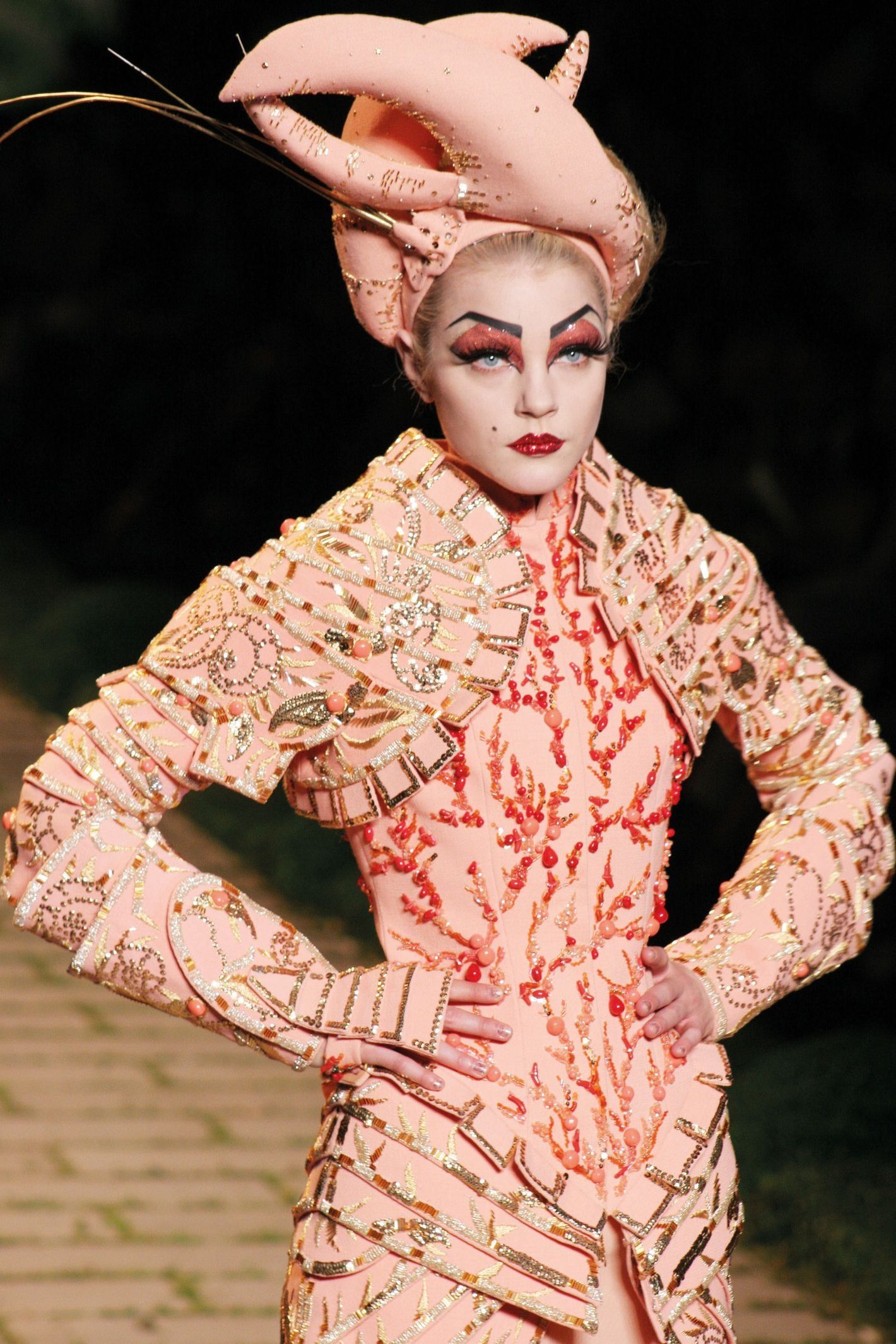 1420x2130 John Galliano Wallpaper