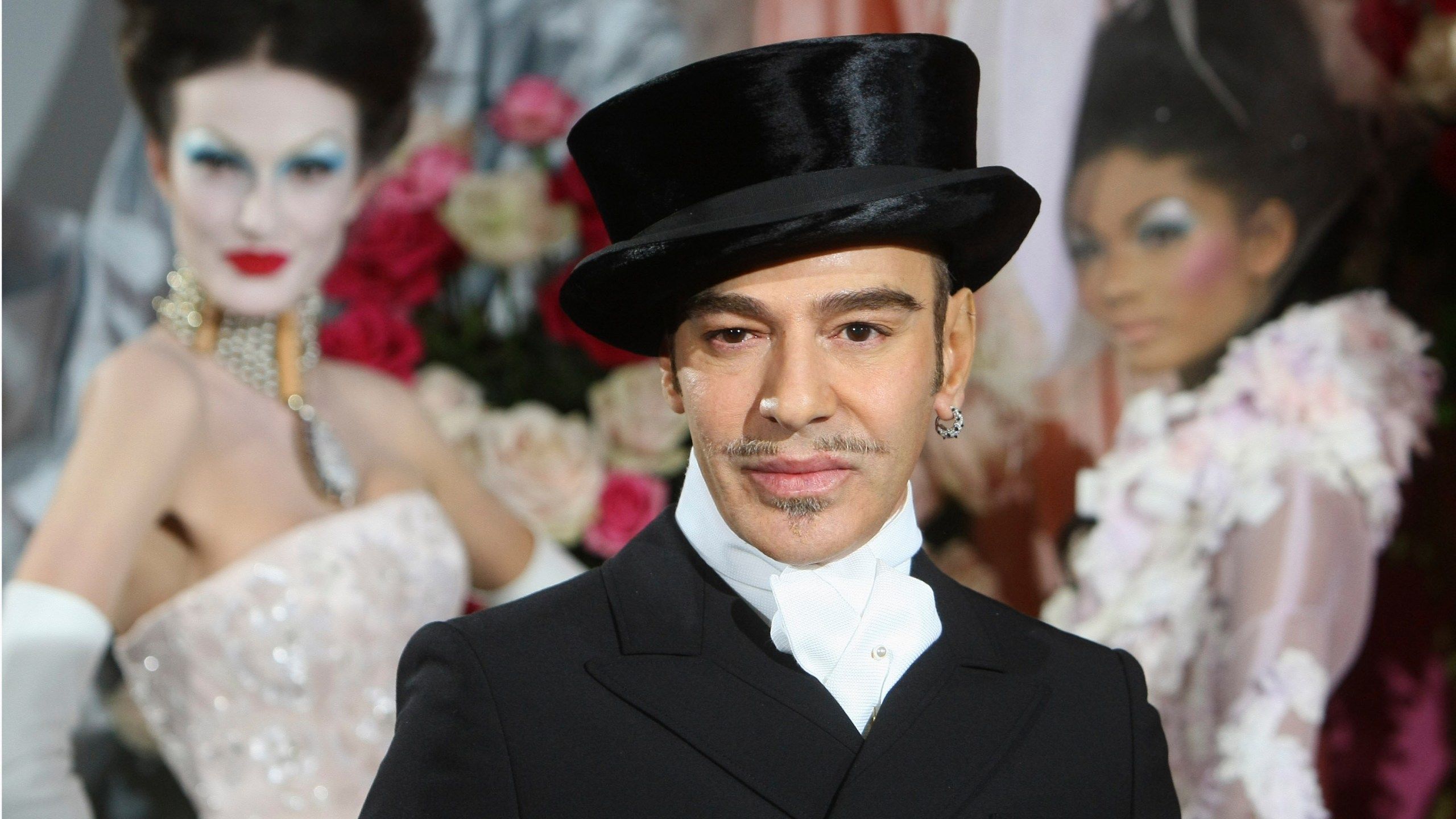 2560x1440 The Met's next fashion exhibit spotlights John Galliano, and will confront his troubled past