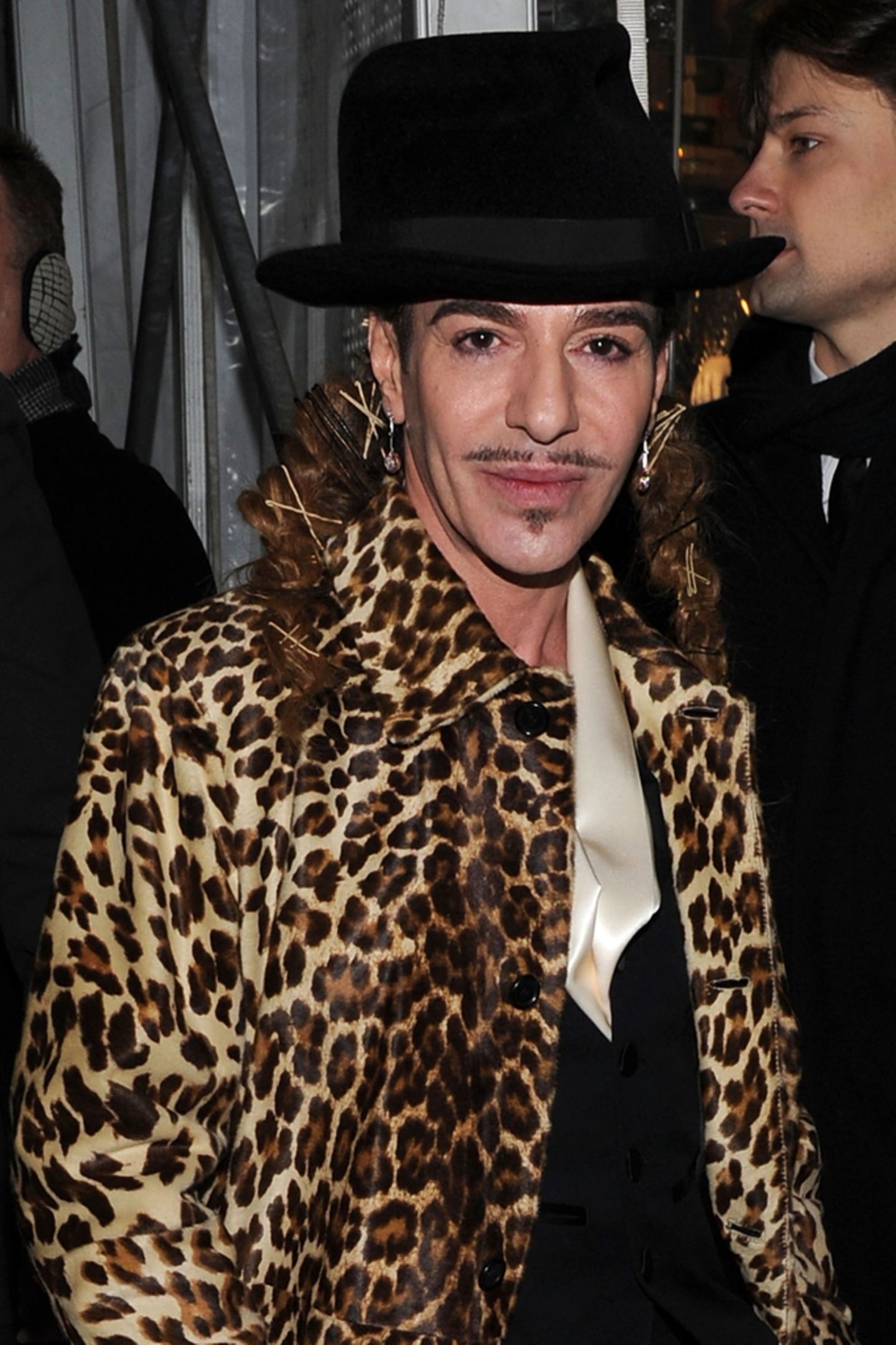 1440x2162 John Galliano Wallpaper