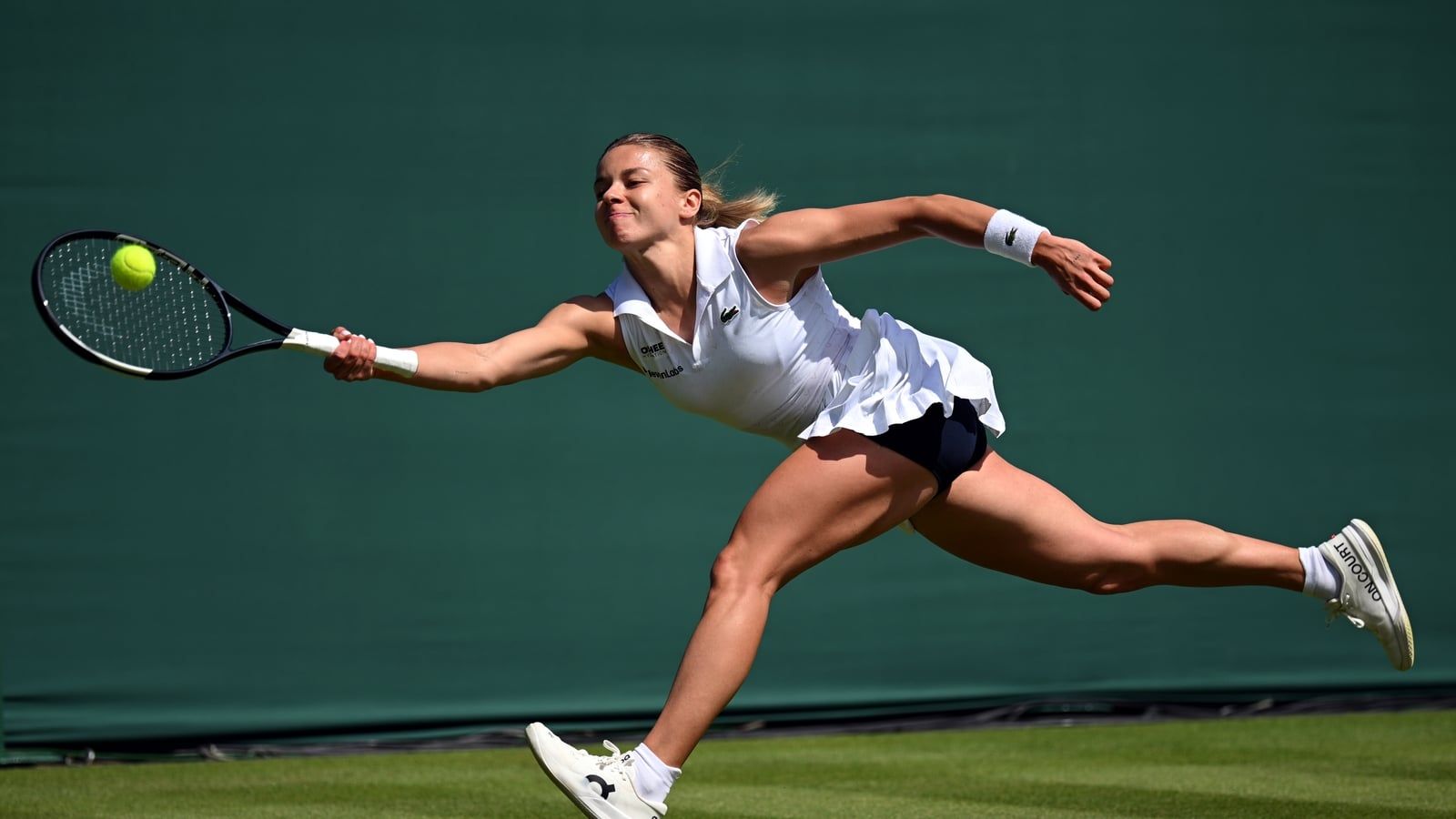 1600x900 Untimely slip helps ruin Chwalinska's Wimbledon bid