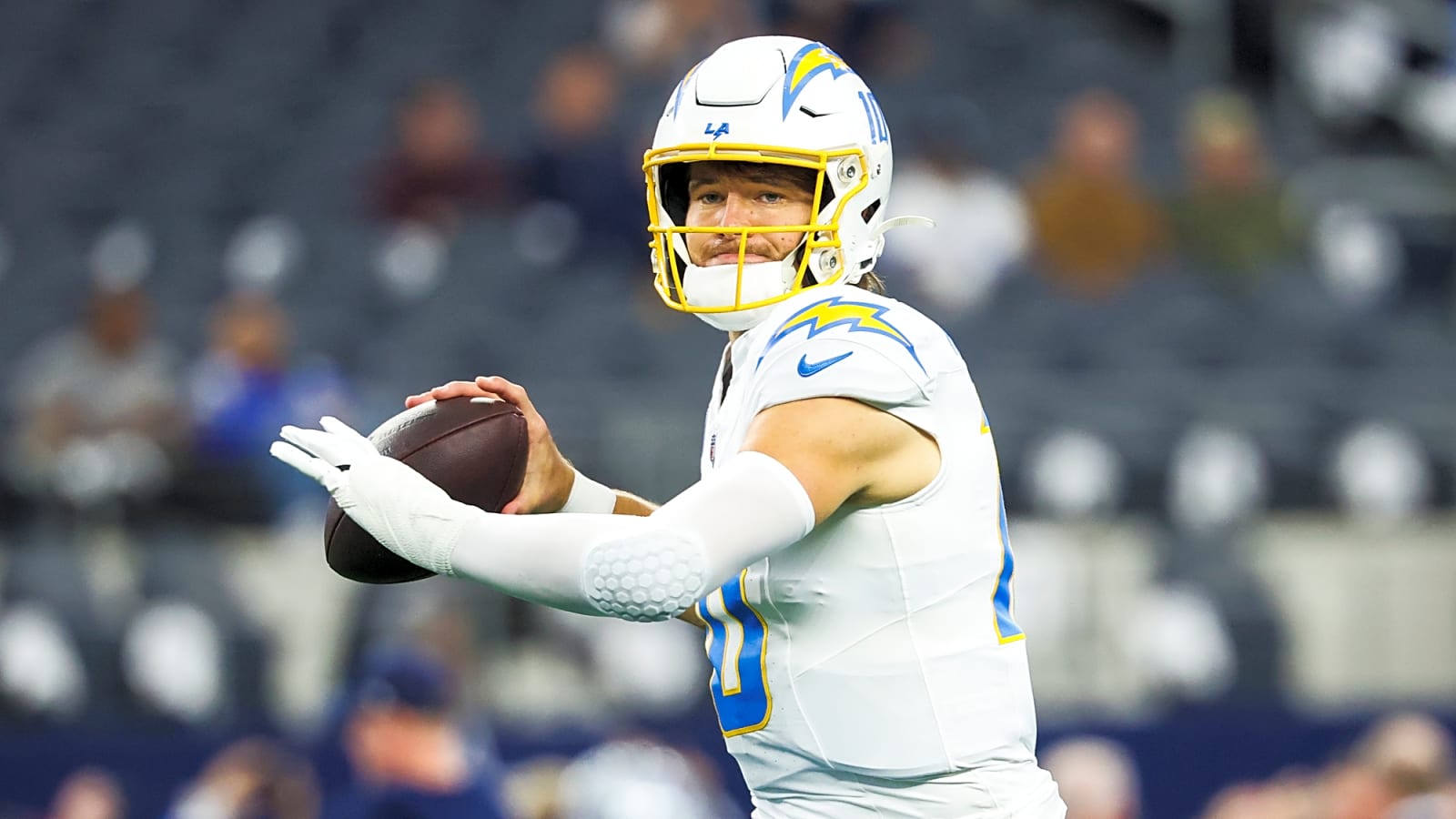 1600x900 AFC Notes: Patrick Mahomes, Justin Herbert, Chargers, Chiefs