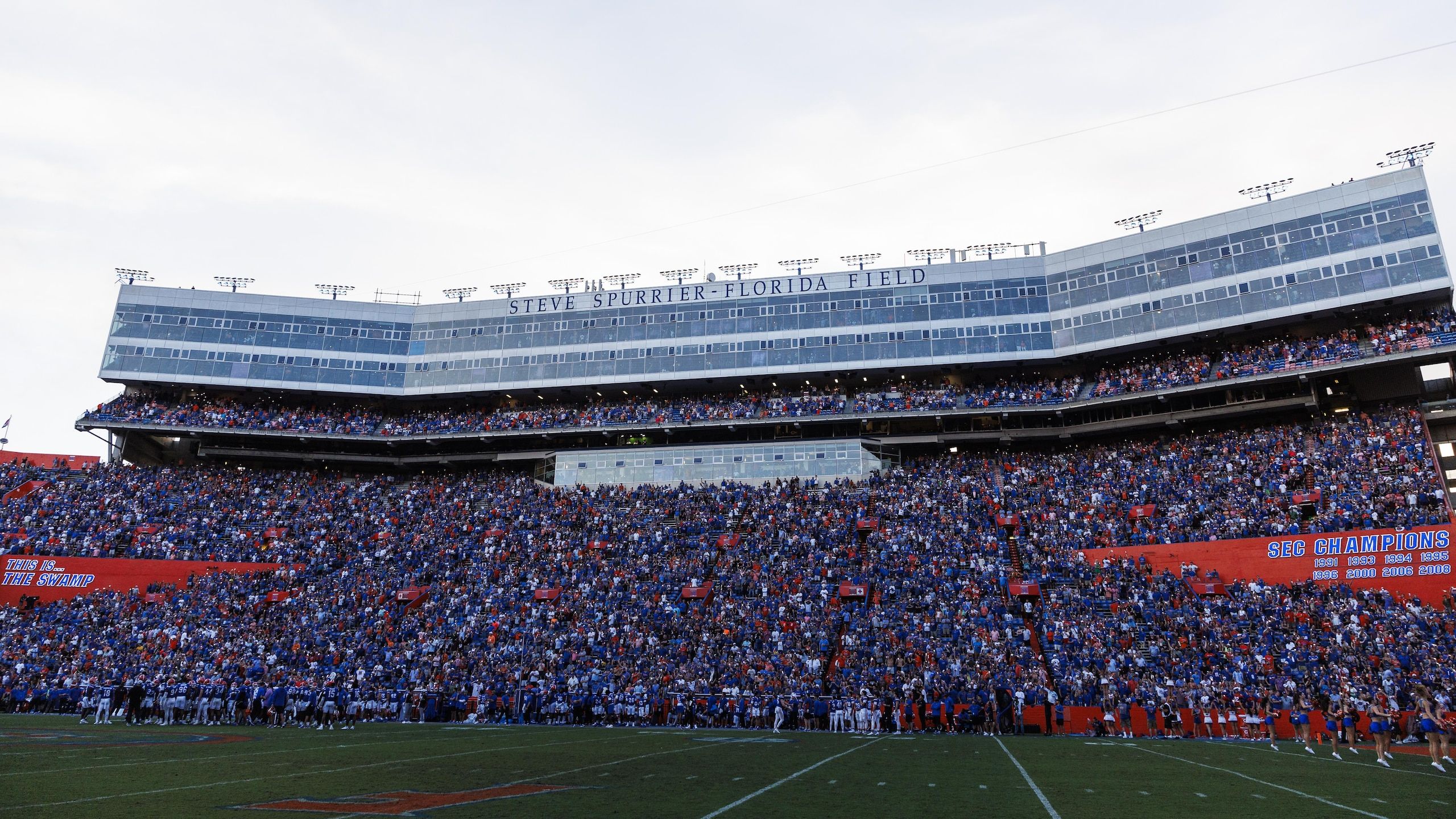 2560x1440 Florida Drops Rendering Photo in New Video for Proposed $1.45B Ben Hill Griffin Stadium Renovation
