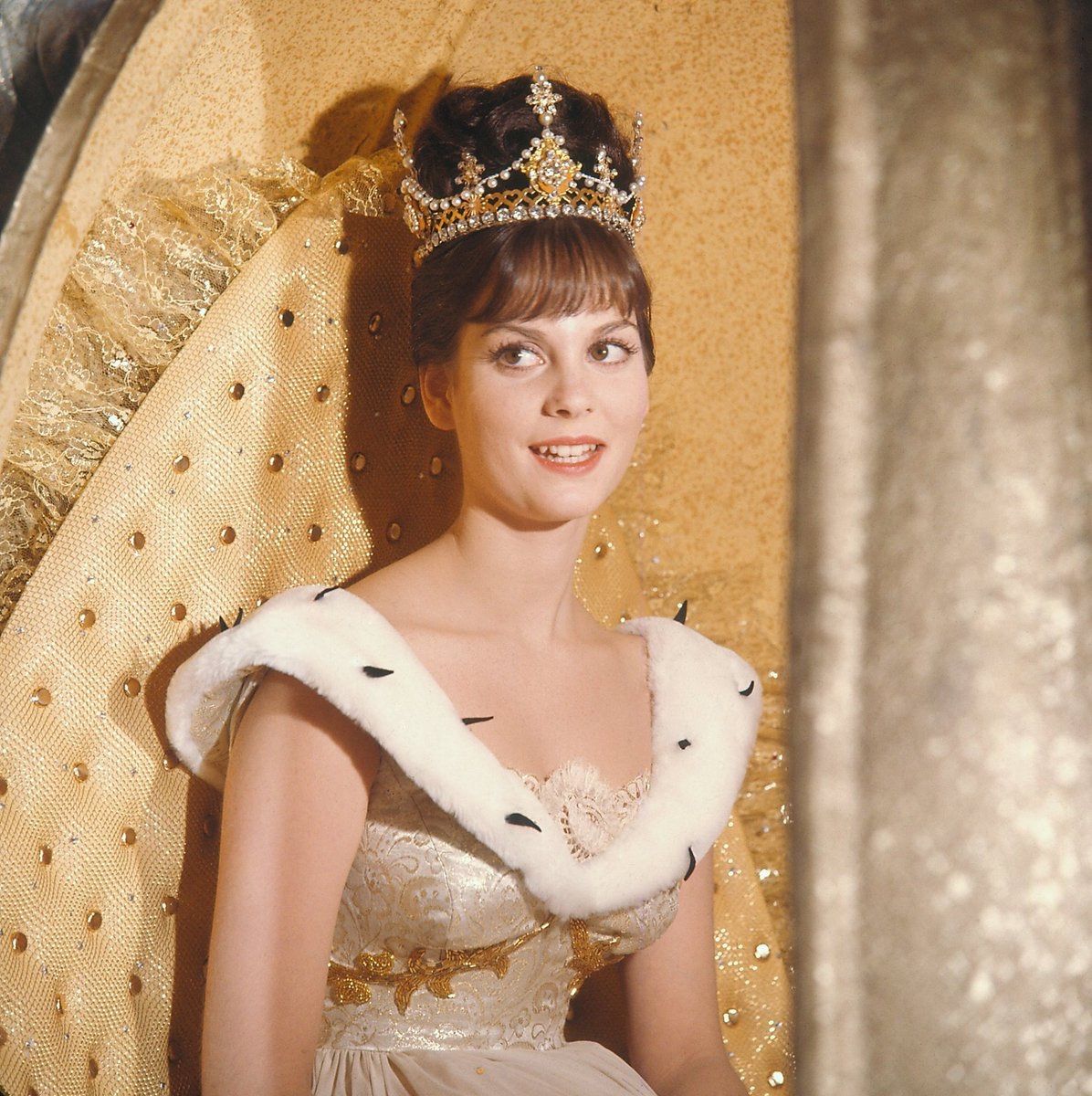 1196x1200 Lesley Ann Warren
