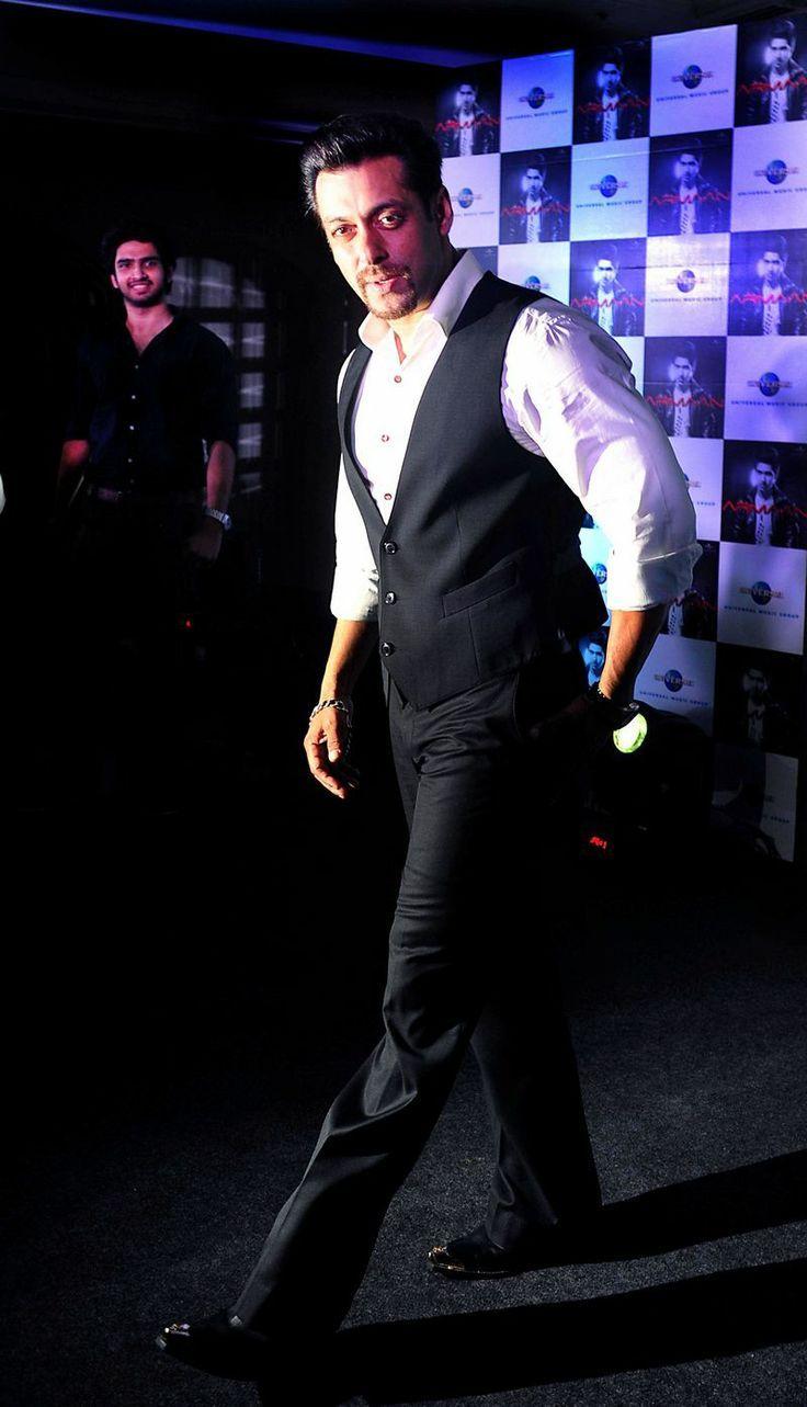 736x1283 Handsome Dashing Salman Khan .