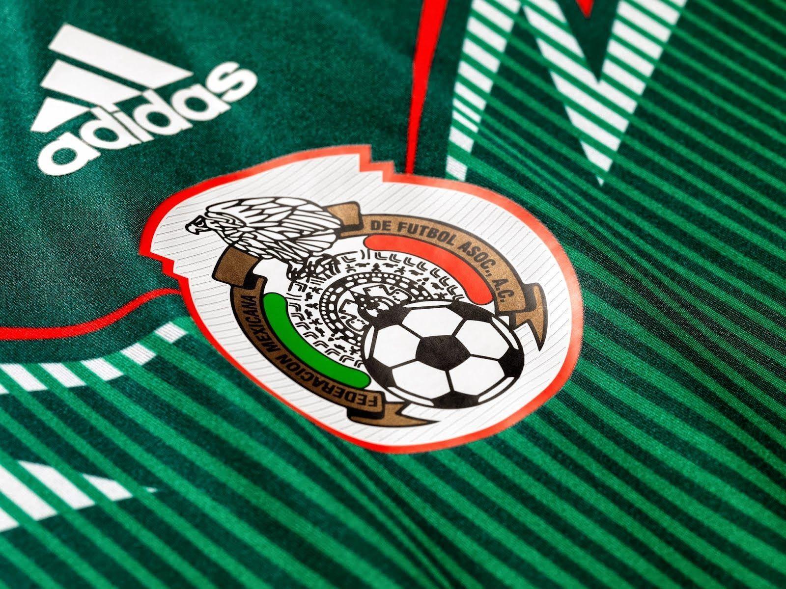 1600x1200 Mexico National Football Team Wallpaper