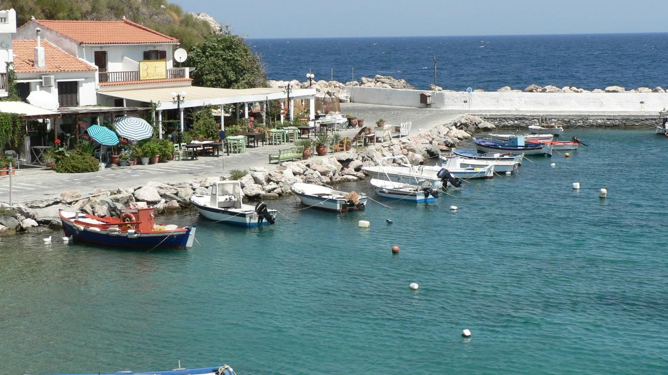 1366x768 Boats Marina Beach Greece Free HD .coolwallpaperz.info