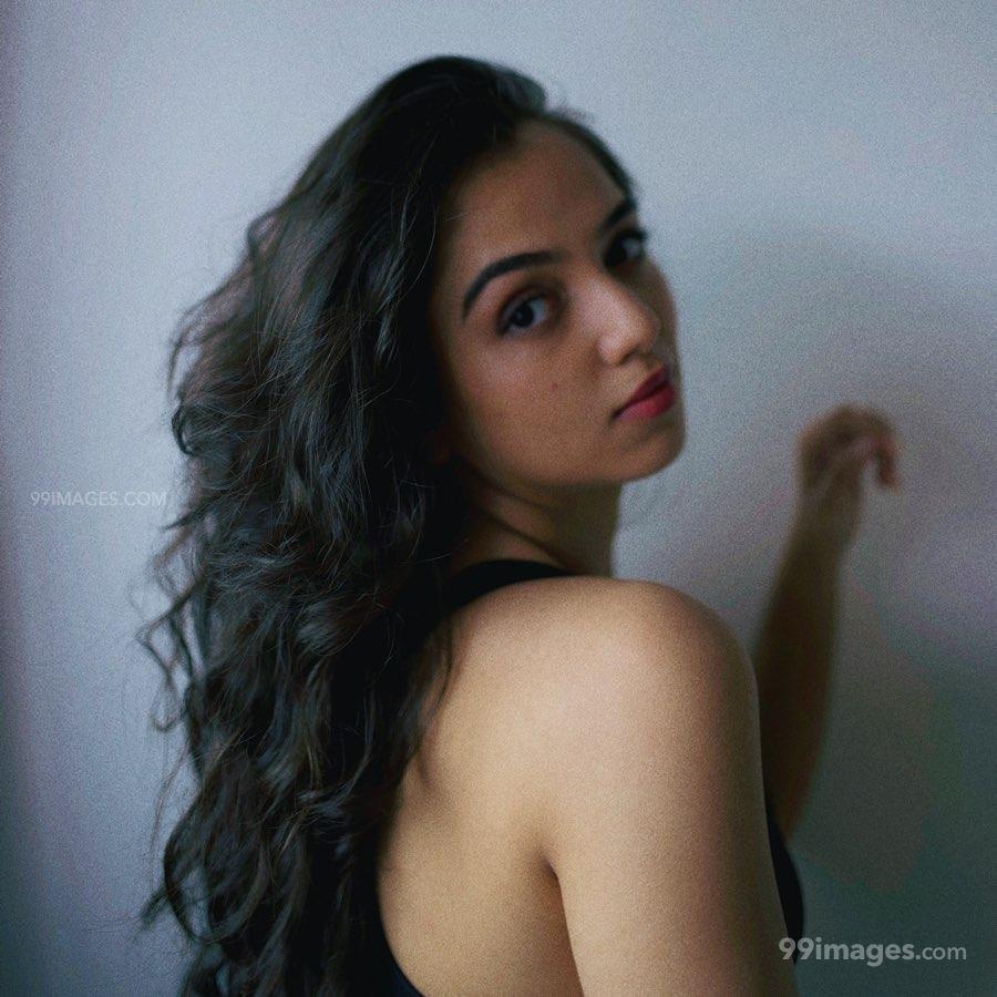 900x900 Ahsaas Channa Latest Hot HD Photohoot .