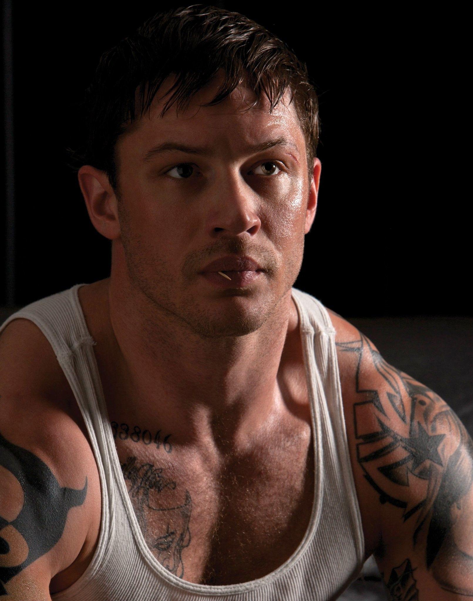 1611x2048 Tom Hardy Body Warrior .