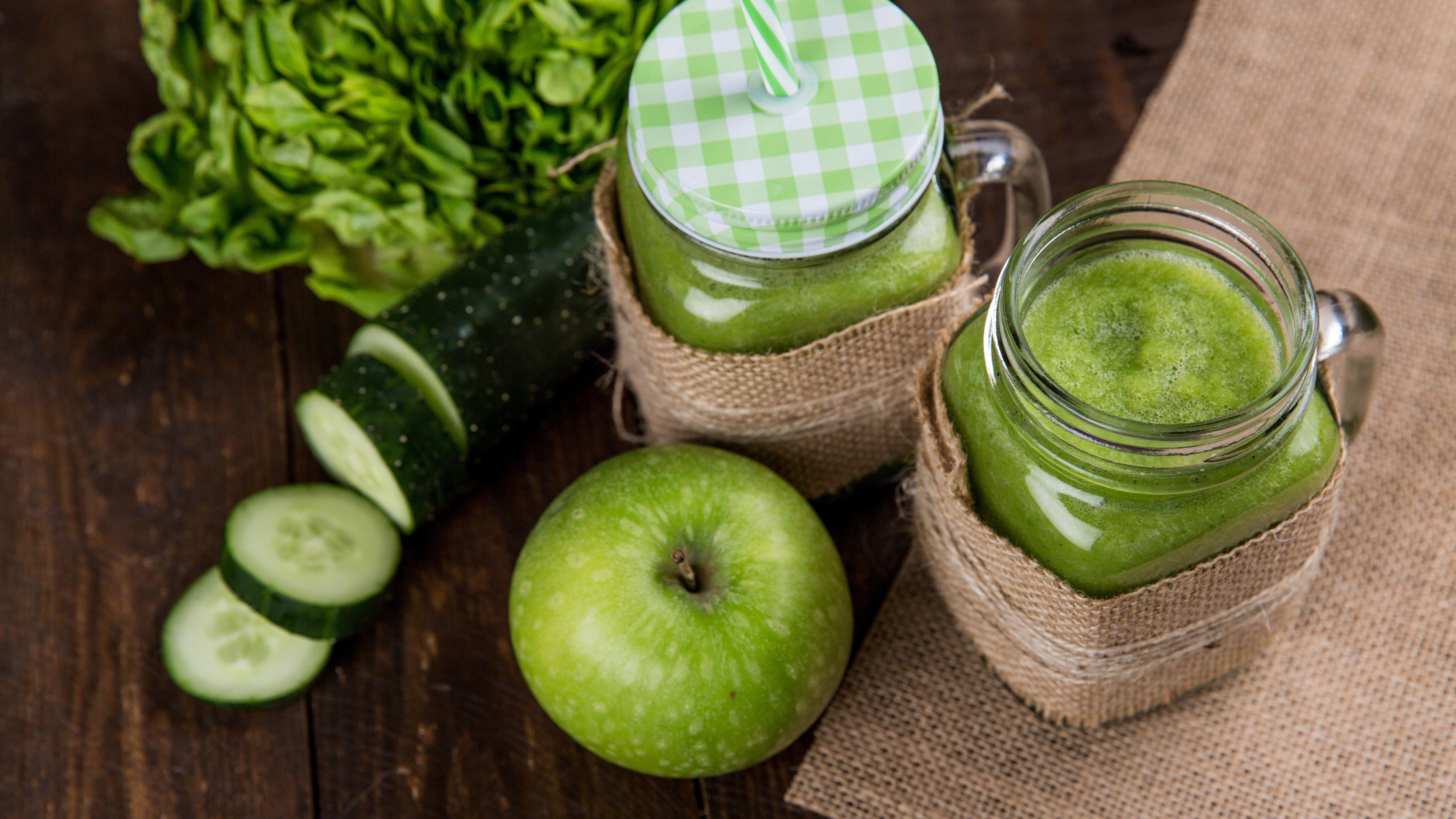 5120x2880 Two Glass Jars Beside Of Green Apple 4K .hdwallpaper.in