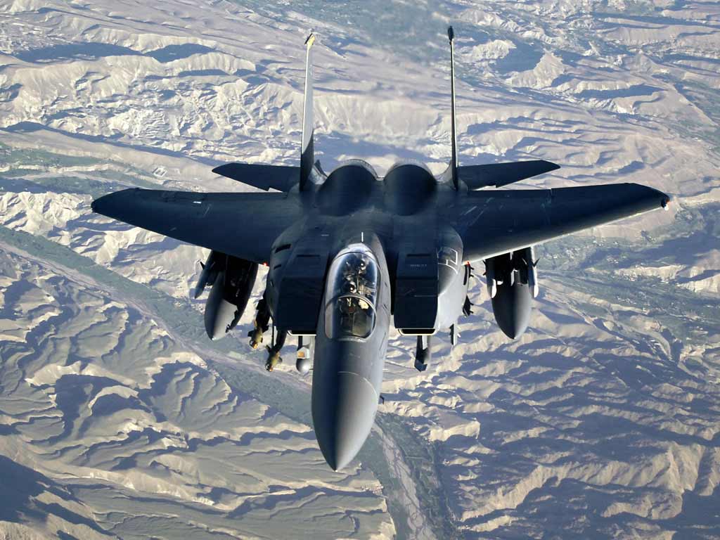 1024x768 F 15e Strike Military Aircraft Desktop Wallpaper 1