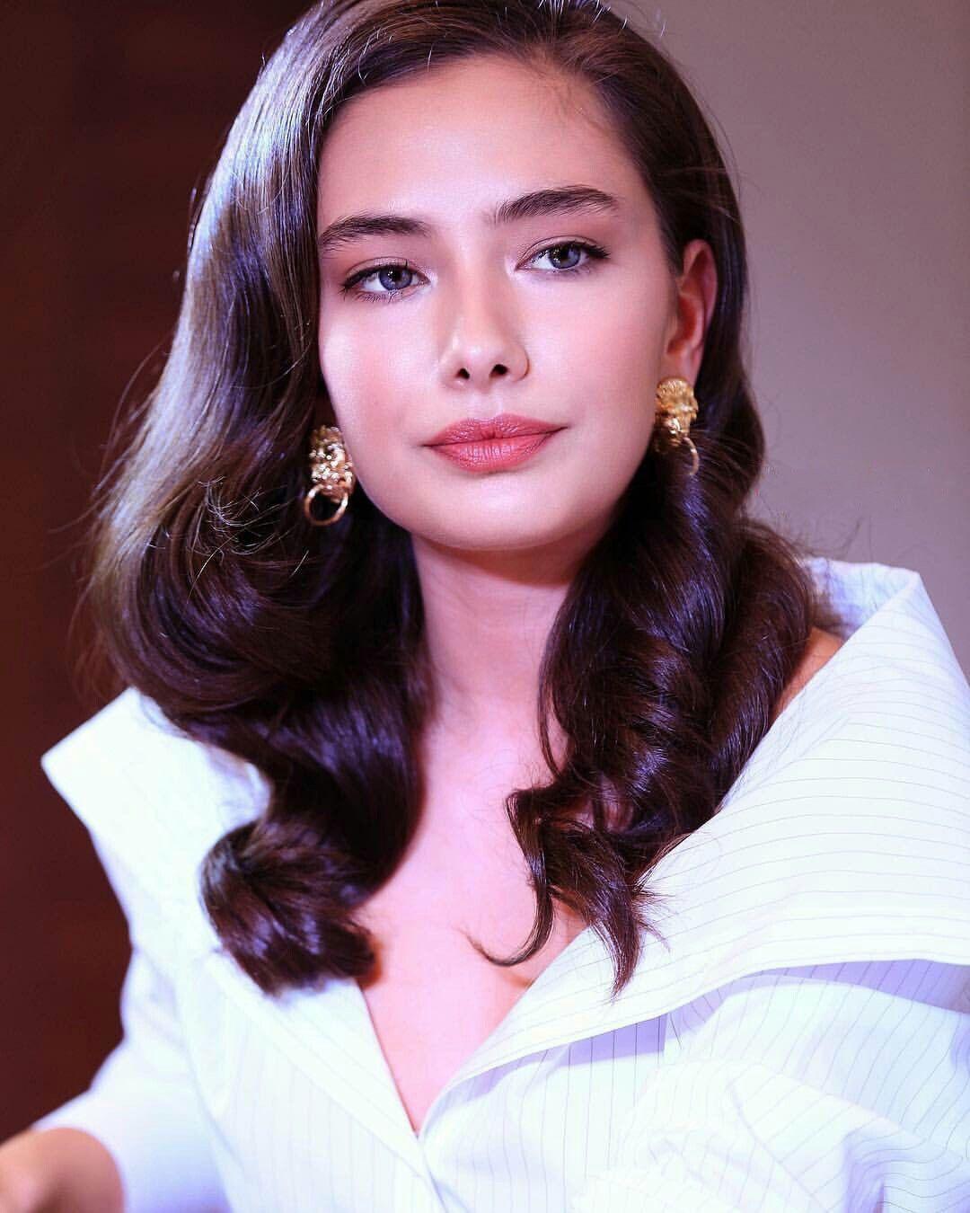 1080x1350 Neslihan Atagül HD Wallpaper .