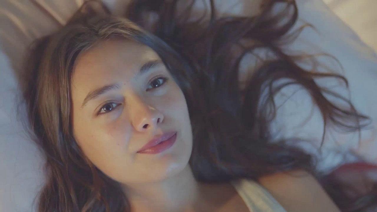 1280x720 Neslihan Atagül