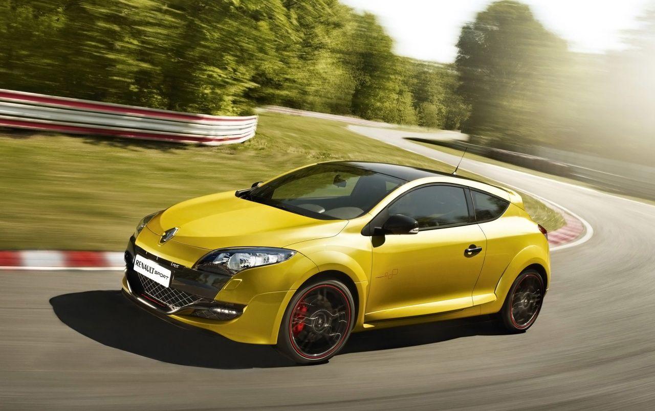 1280x804 Renault Megane RS Trophy on the track .