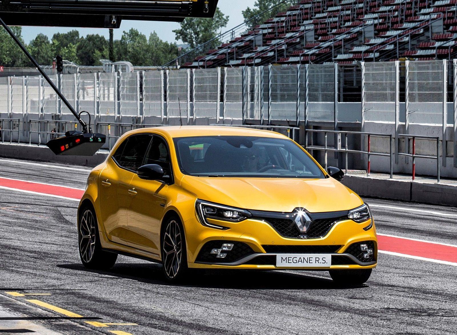 1600x1174 Renault Megane R.S. Trophy Front .