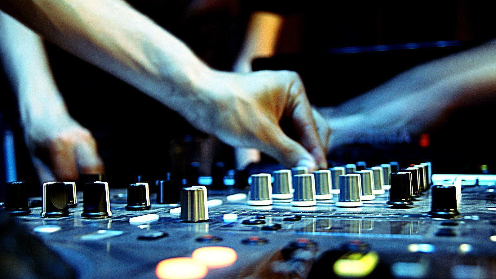 1600x900 Pioneer DJ