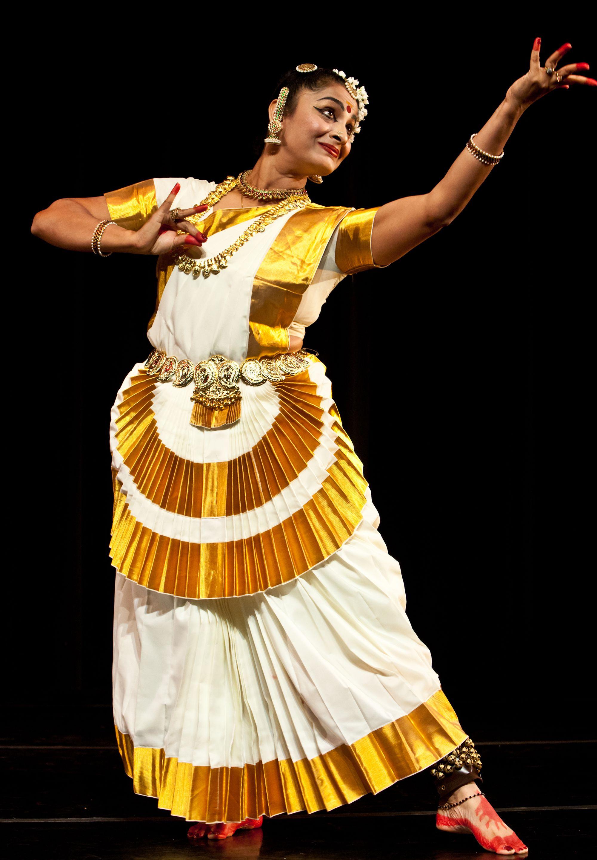 2000x2877 Hairstyle For Indian Dance rclosingr.