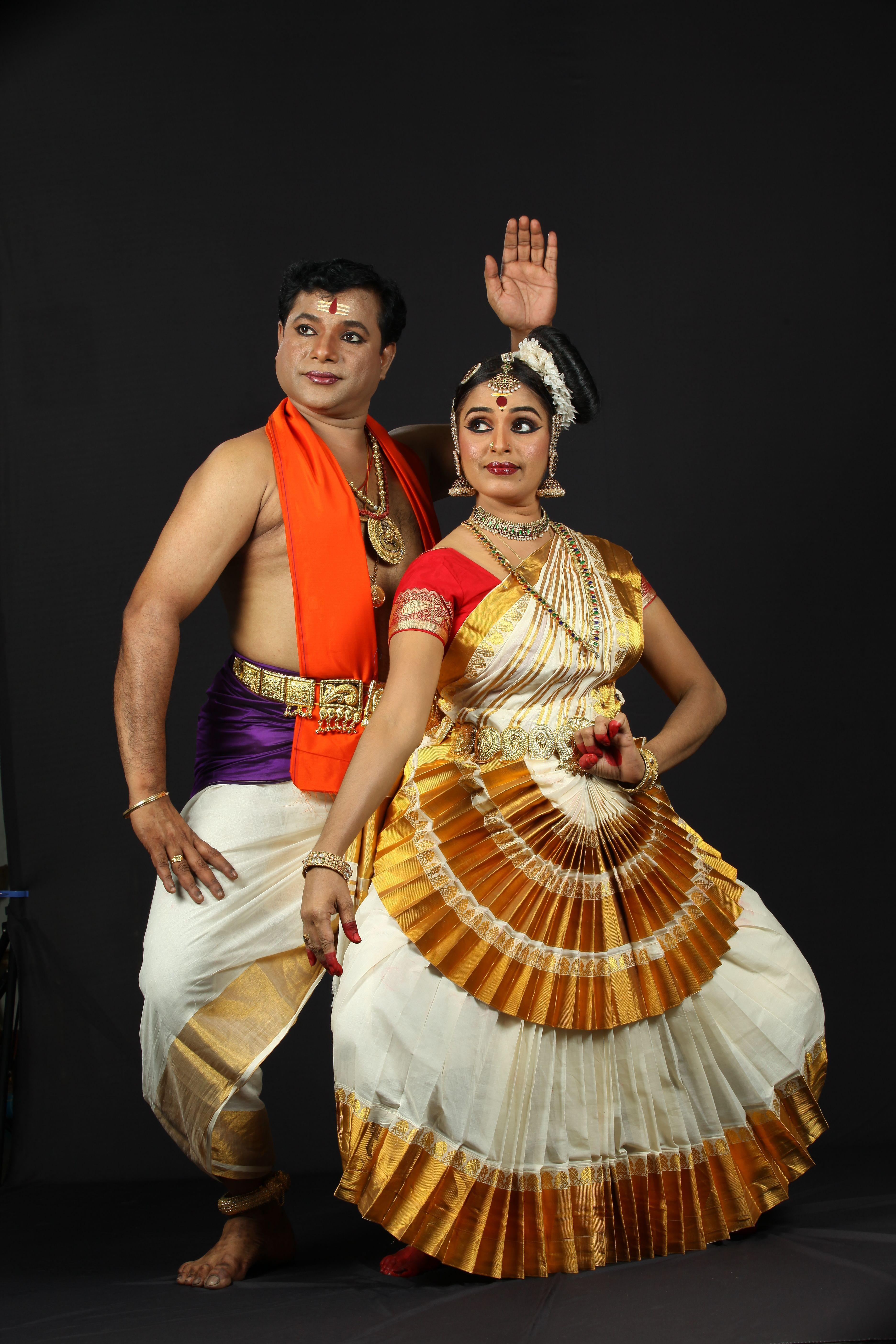 3744x5616 Indian classical dance .