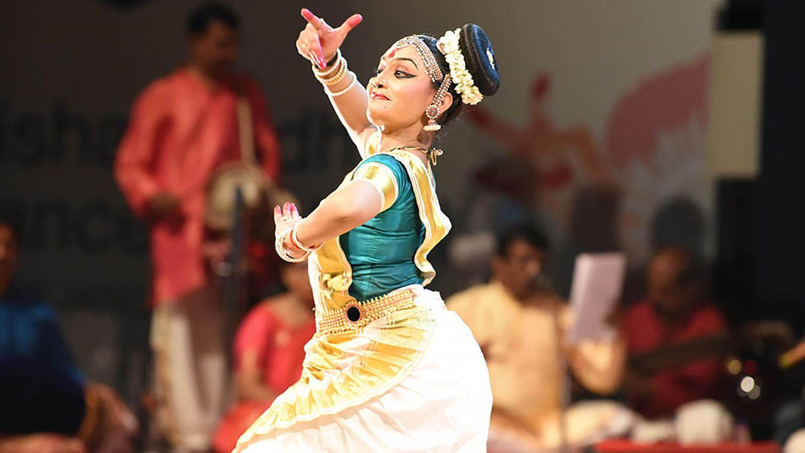 1600x900 The Kuchela Vrutham retold through .timesofindia.