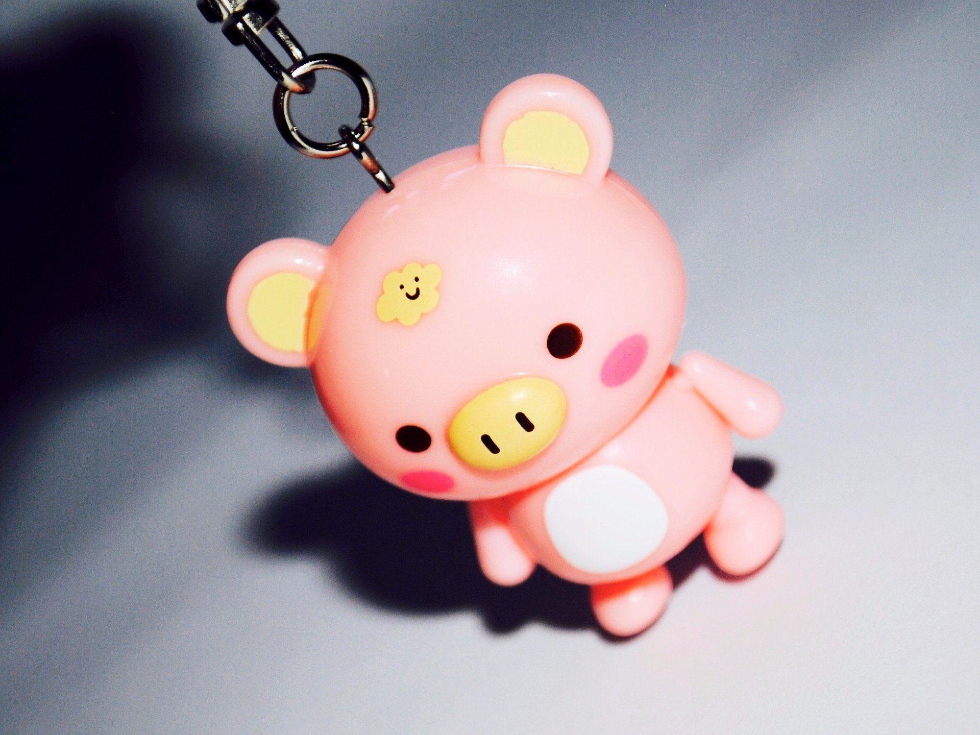 1920x1440 Kawaii Pink Pig Dangly Limb Keyring