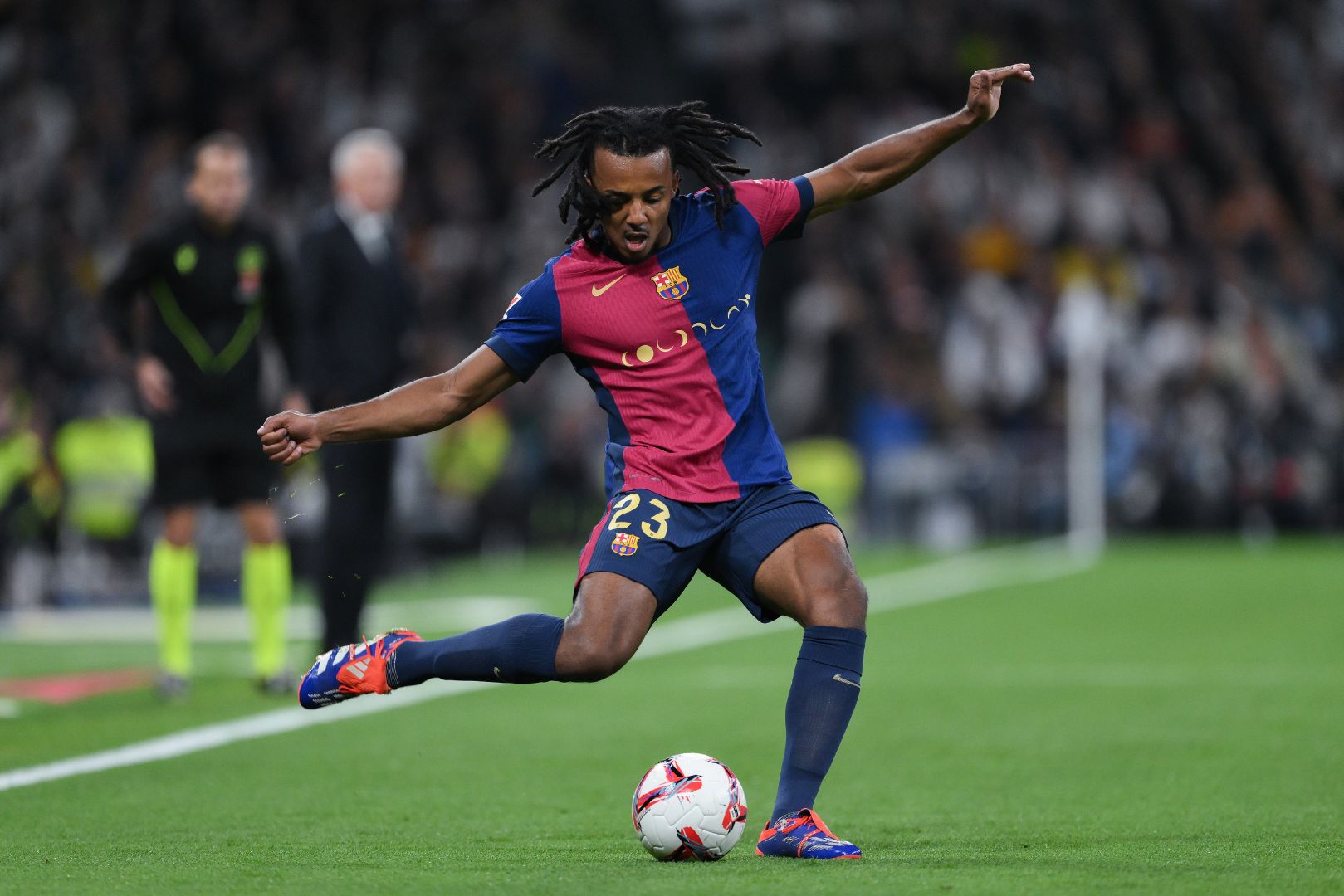 1619x1080 Official: Jules Kounde renews with Barcelona until 2030