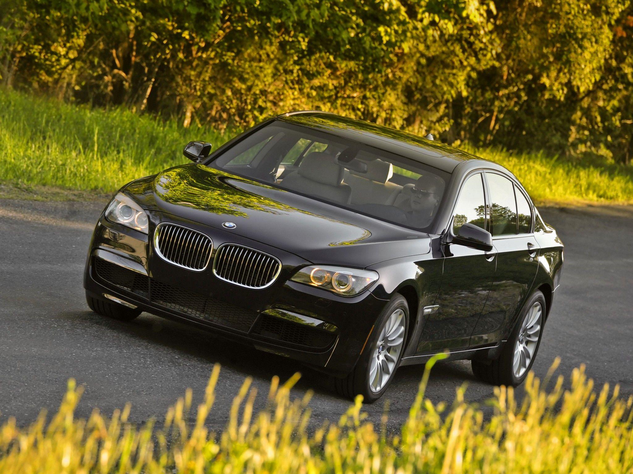 2048x1536 F Bmw, 7 series, 740i, Us spec .