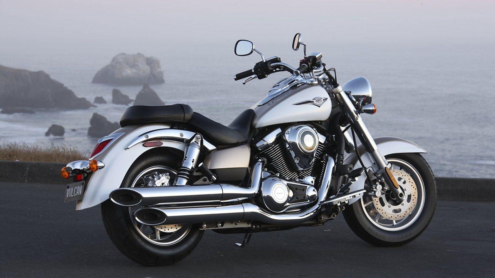 1600x900 Kawasaki Vulcan 1700 Classic Wallpaper .