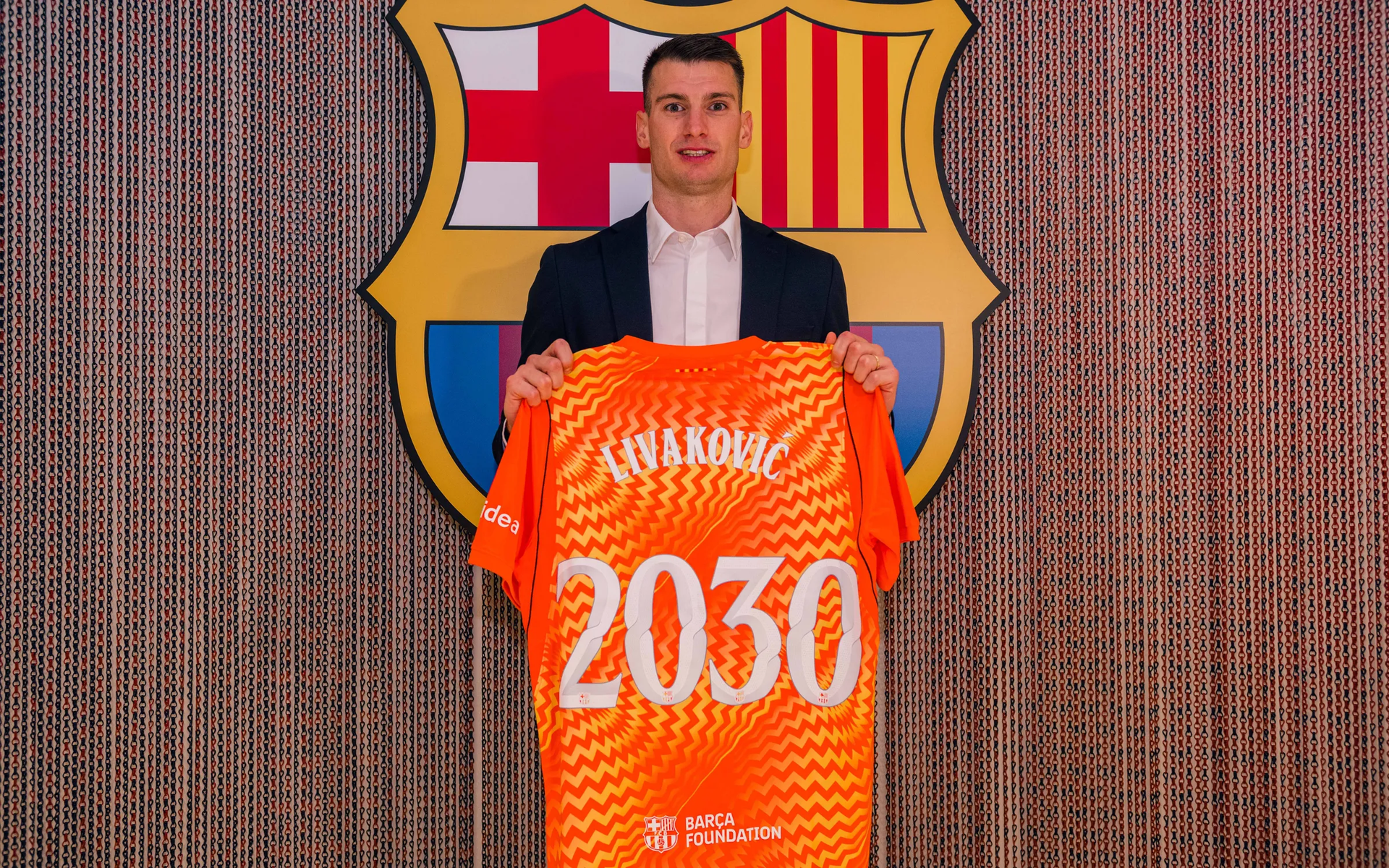 1920x1200 Barcelona Confident Of Registering 31 Year Old Summer Arrival Imminently