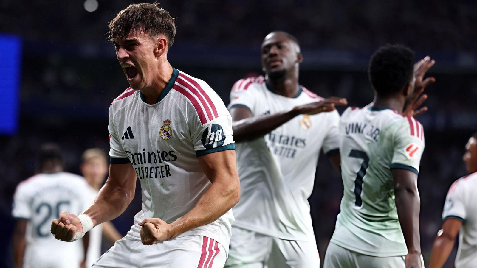 1600x900 Carlos Espí Delivers Late as Mourinho's Madrid Open La Liga With a Win