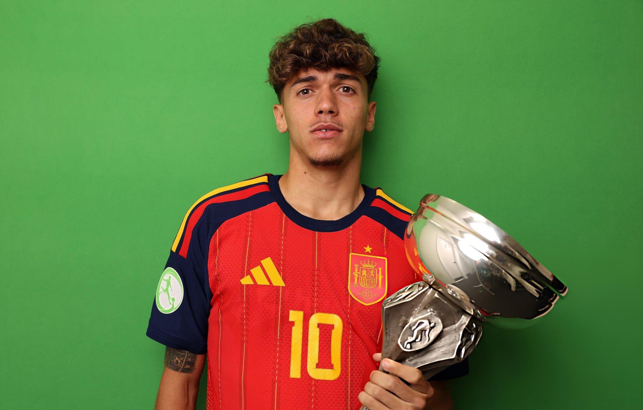 2457x1567 BREAKING: Thiago Pitarch Ruled Out for Six to Eight Weeks With Knee Injury
