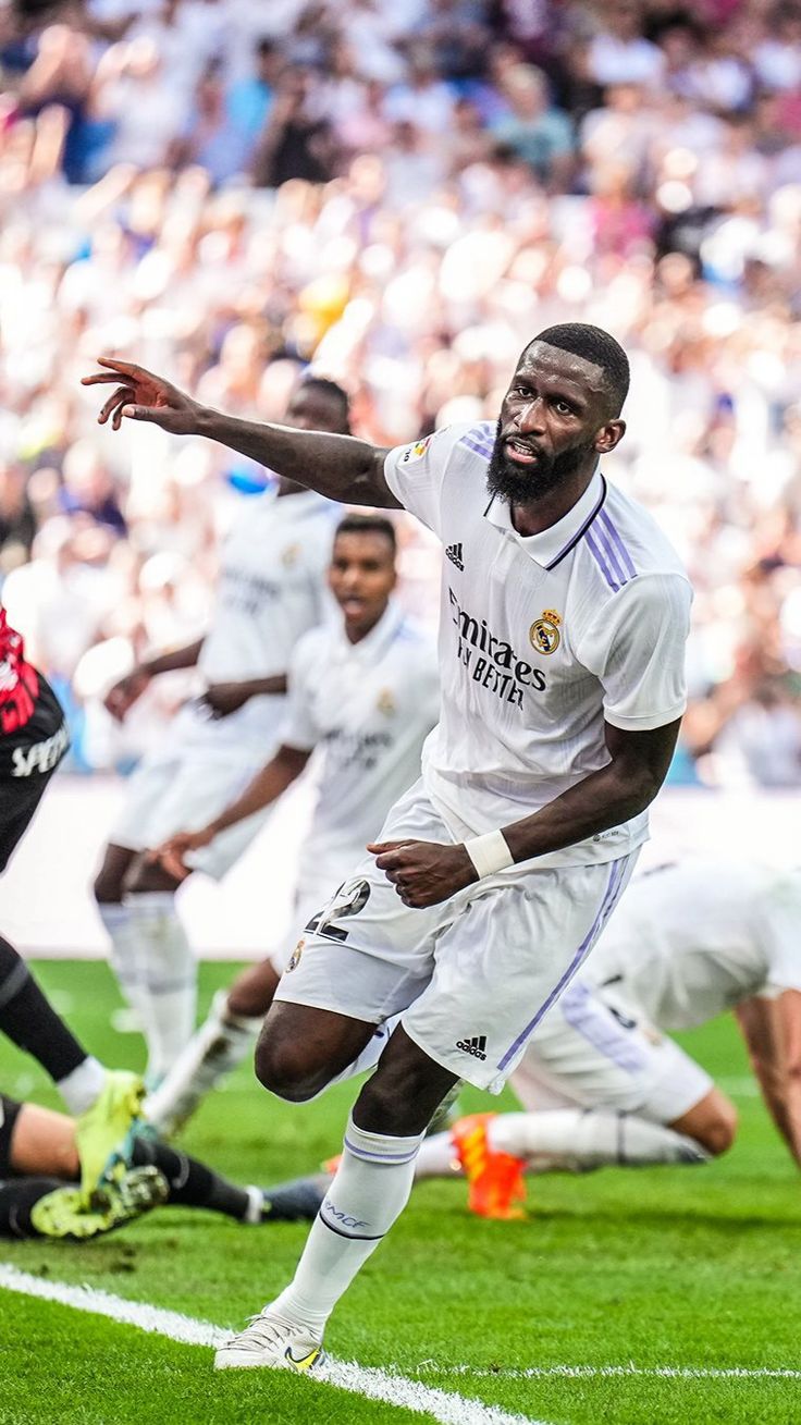 736x1309 Rüdiger wallpaper