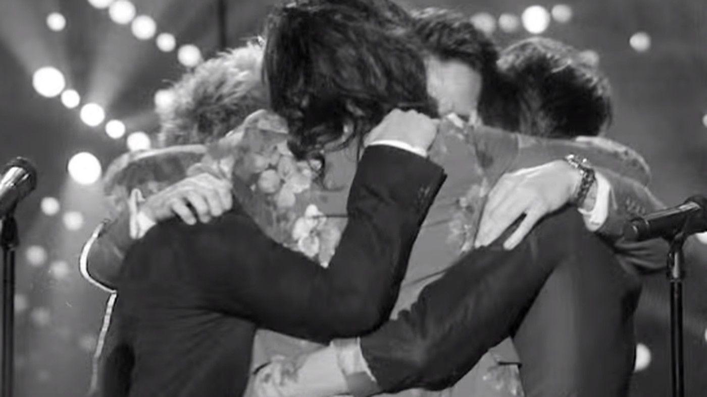 1400x788 One Direction shares emotional music .