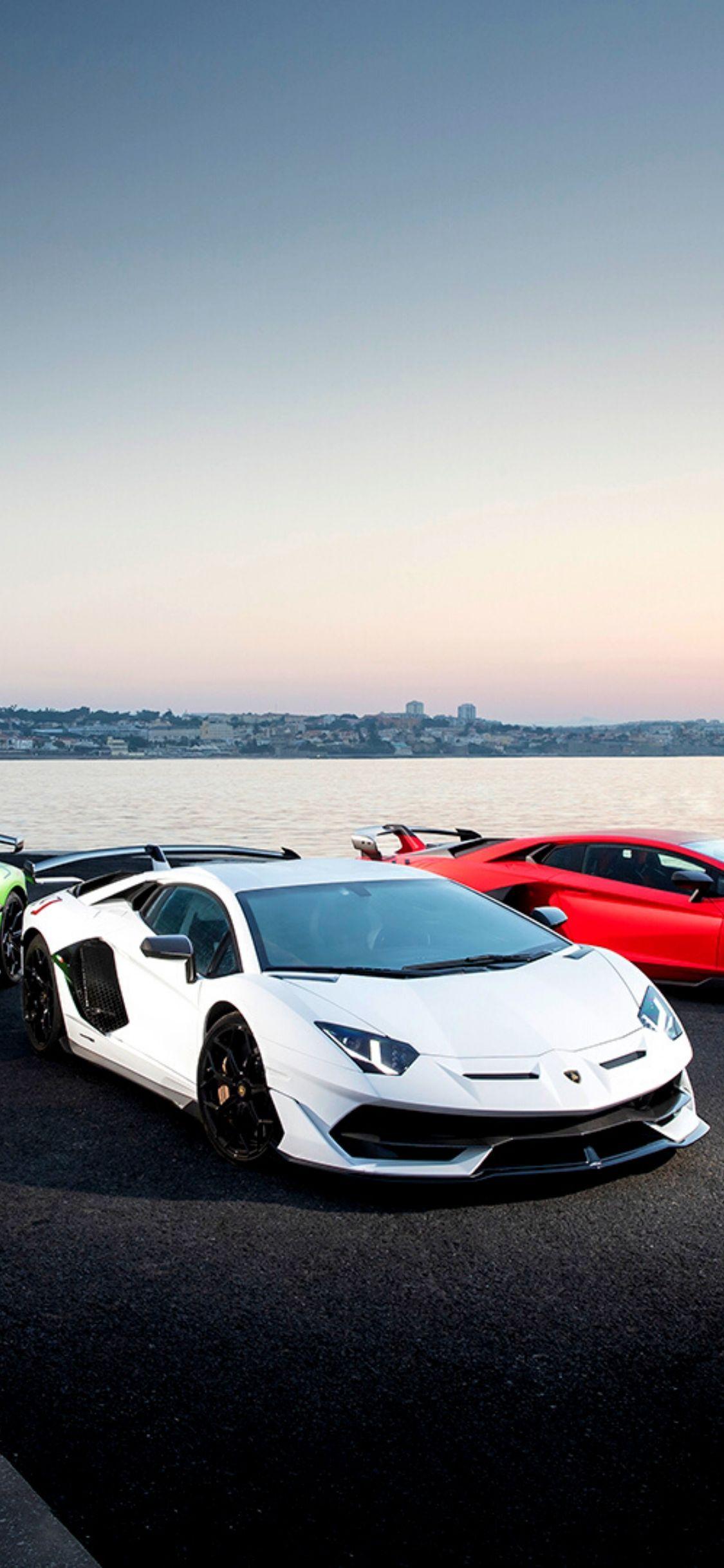 1125x2436 Lamborghini Aventador Wallpaper 4K .