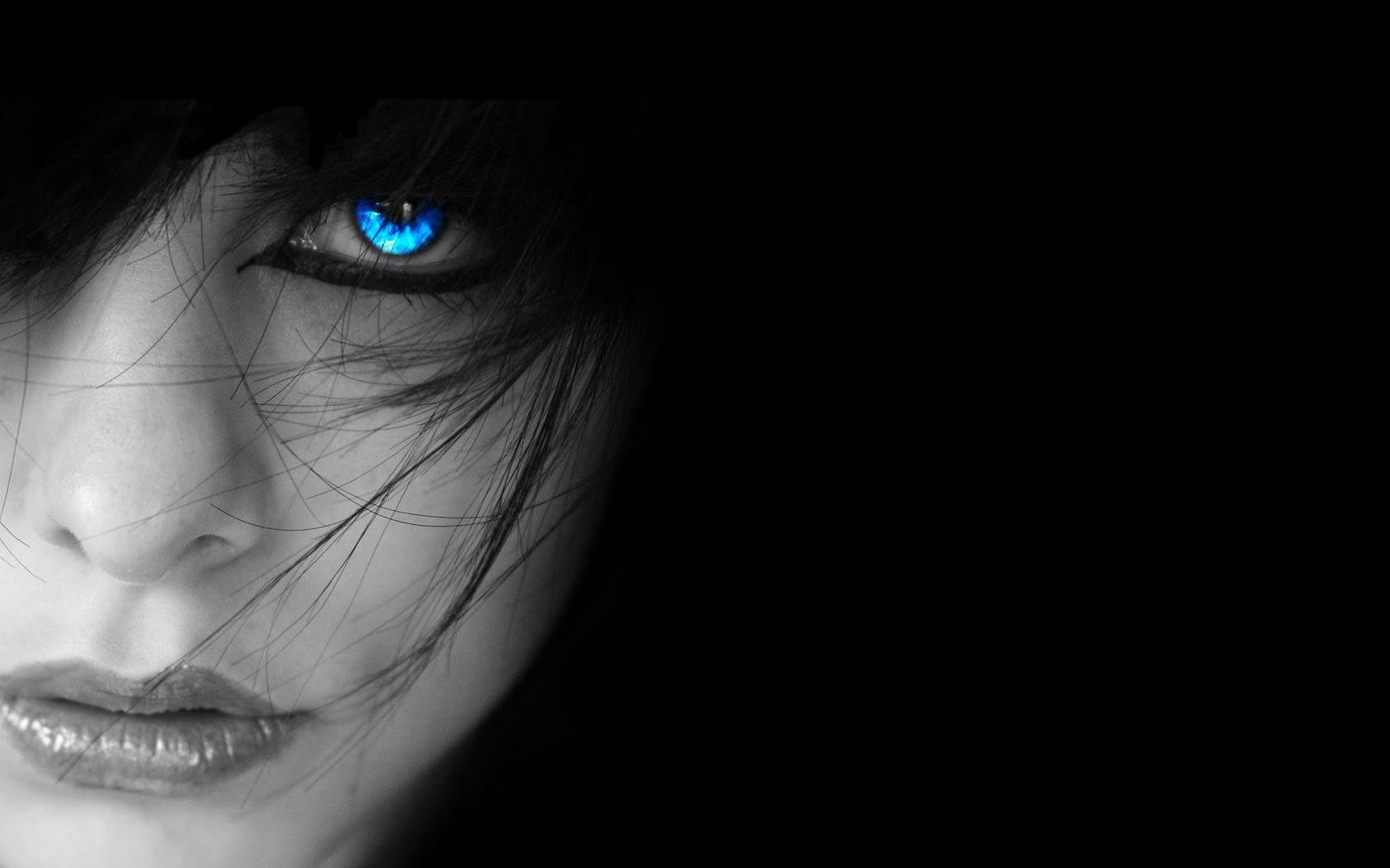 1680x1050 Beautiful Blue Eyes wallpaperx1050